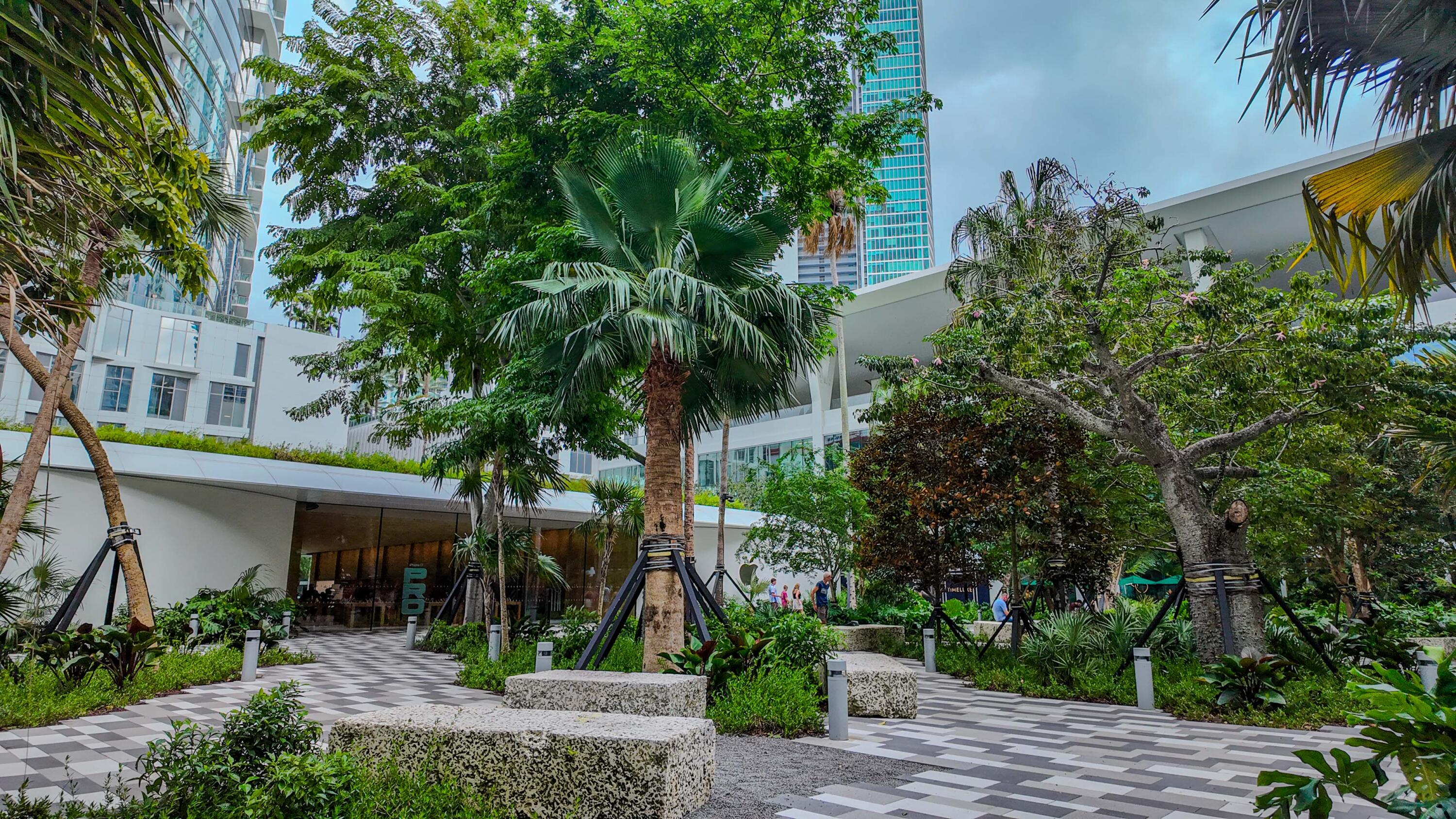 PARAMOUNT MIAMI WORLDCENTER - Residential