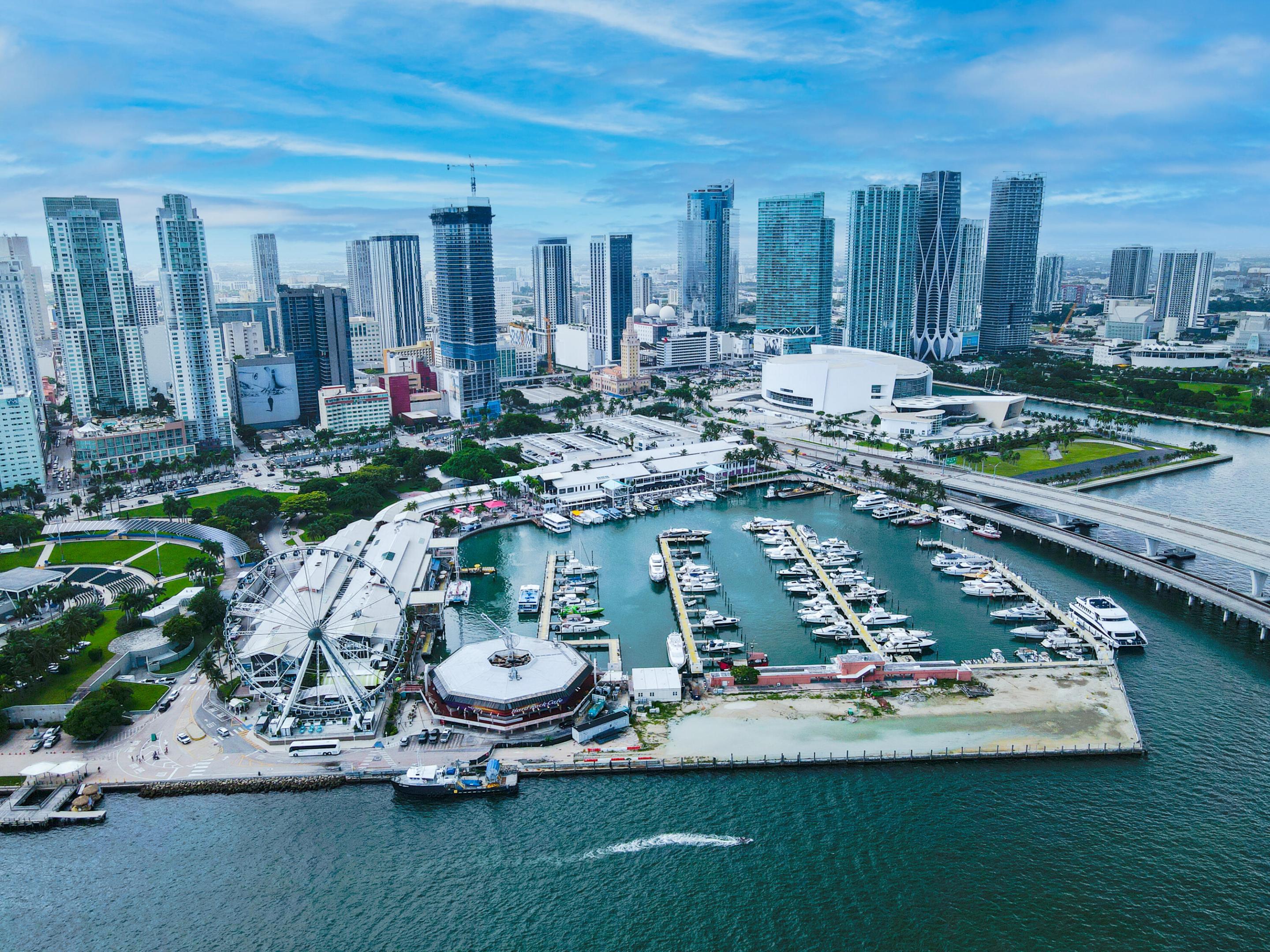 PARAMOUNT MIAMI WORLDCENTER - Residential