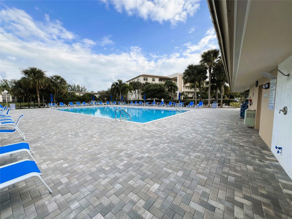 WYNMOOR VILLAGE - Residential