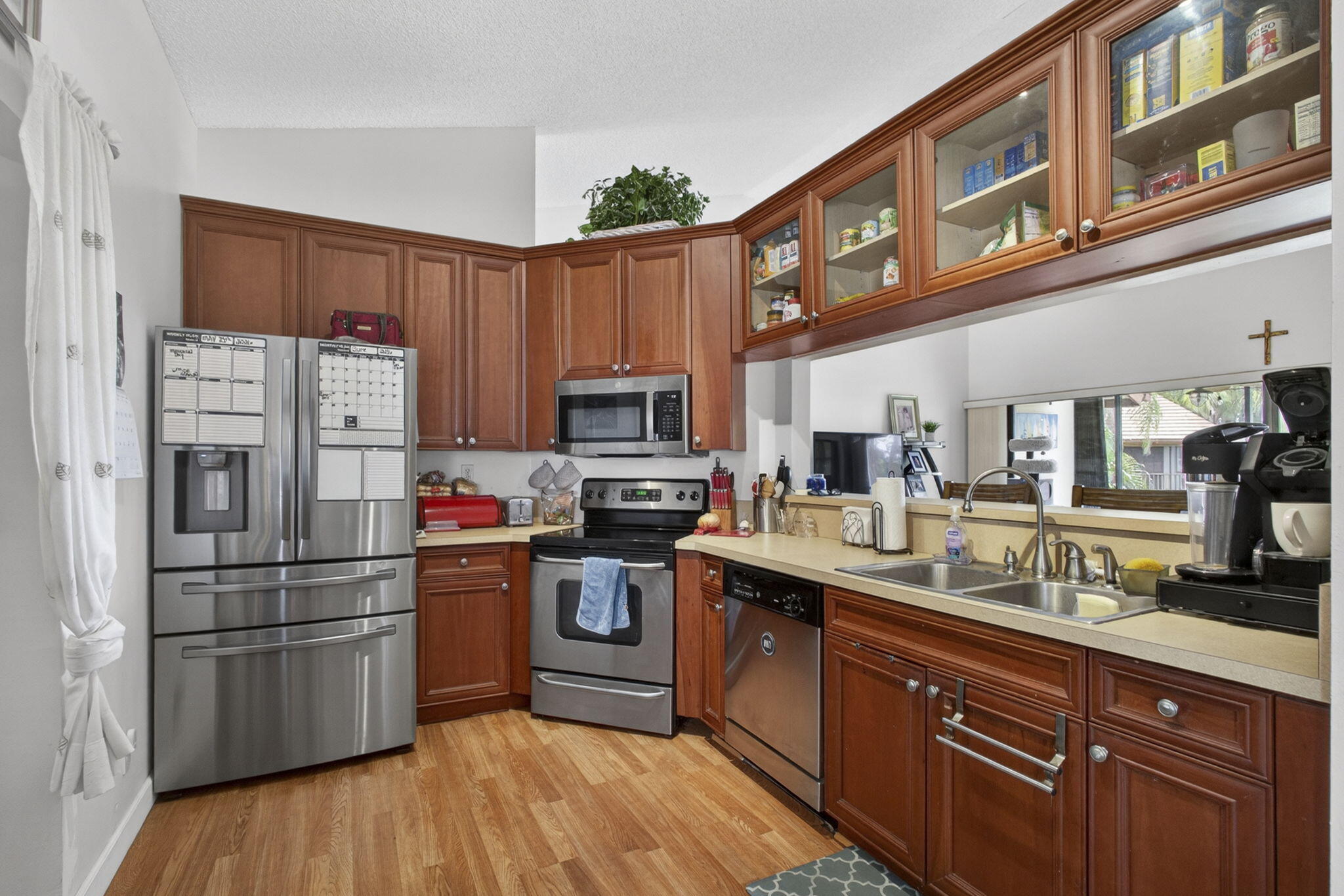 SHORES AT WELLINGTON II CONDO - Residential