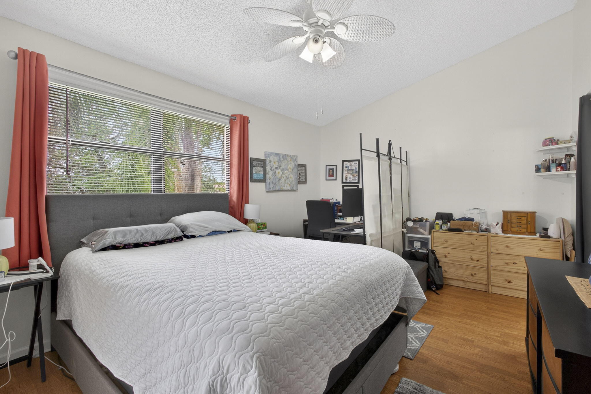 SHORES AT WELLINGTON II CONDO - Residential