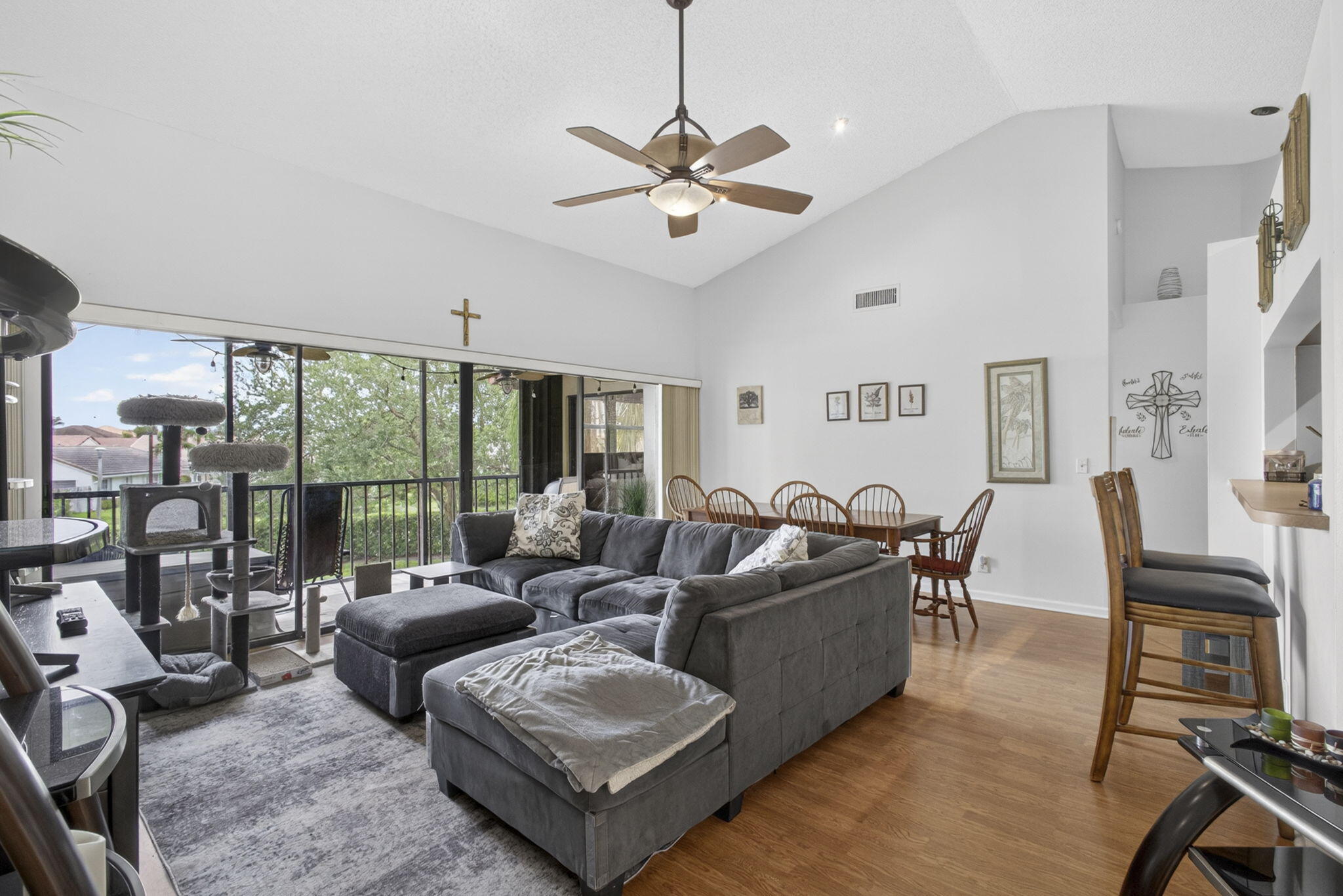 SHORES AT WELLINGTON II CONDO - Residential