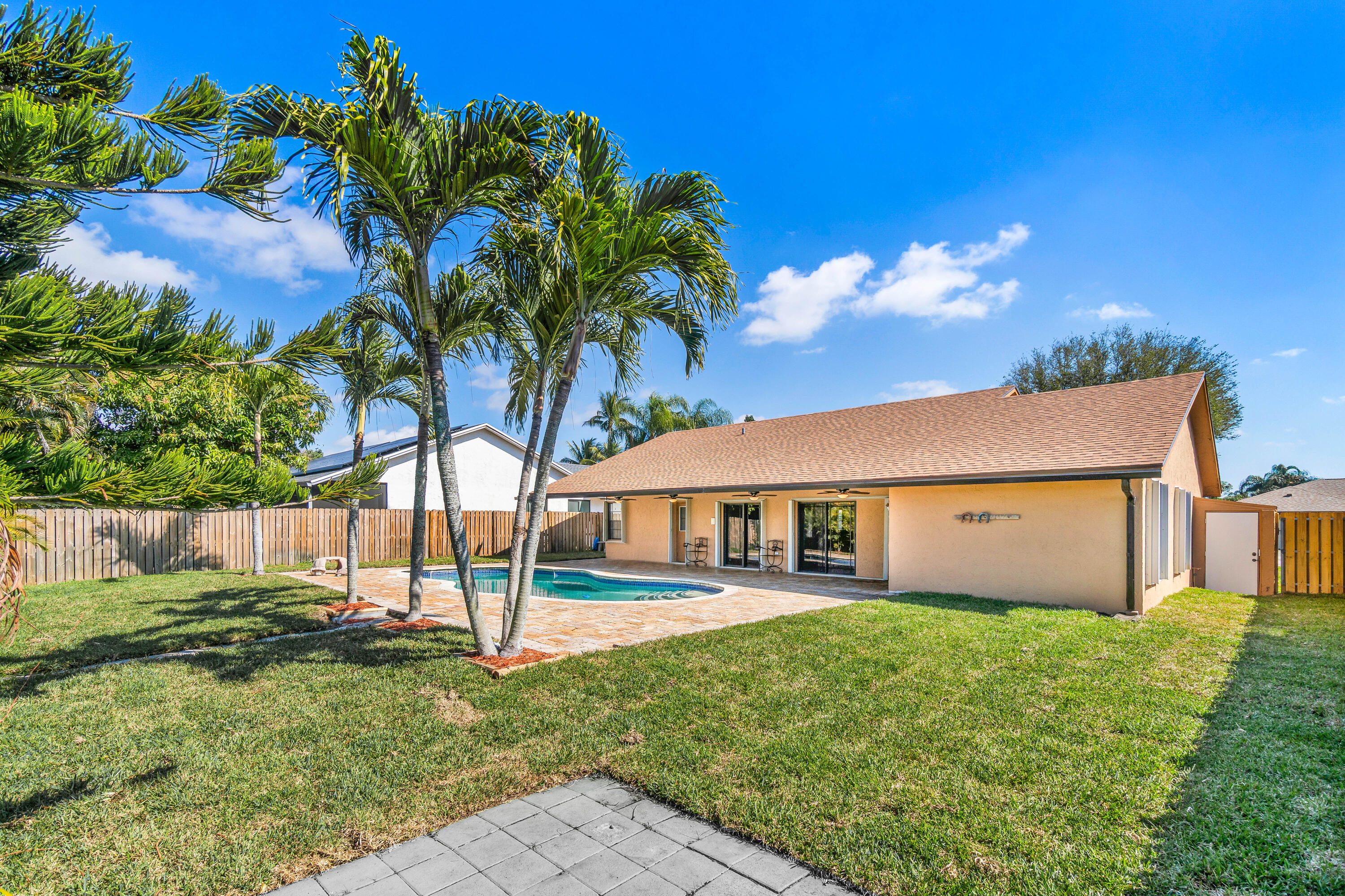 Boca Fontana - Residential