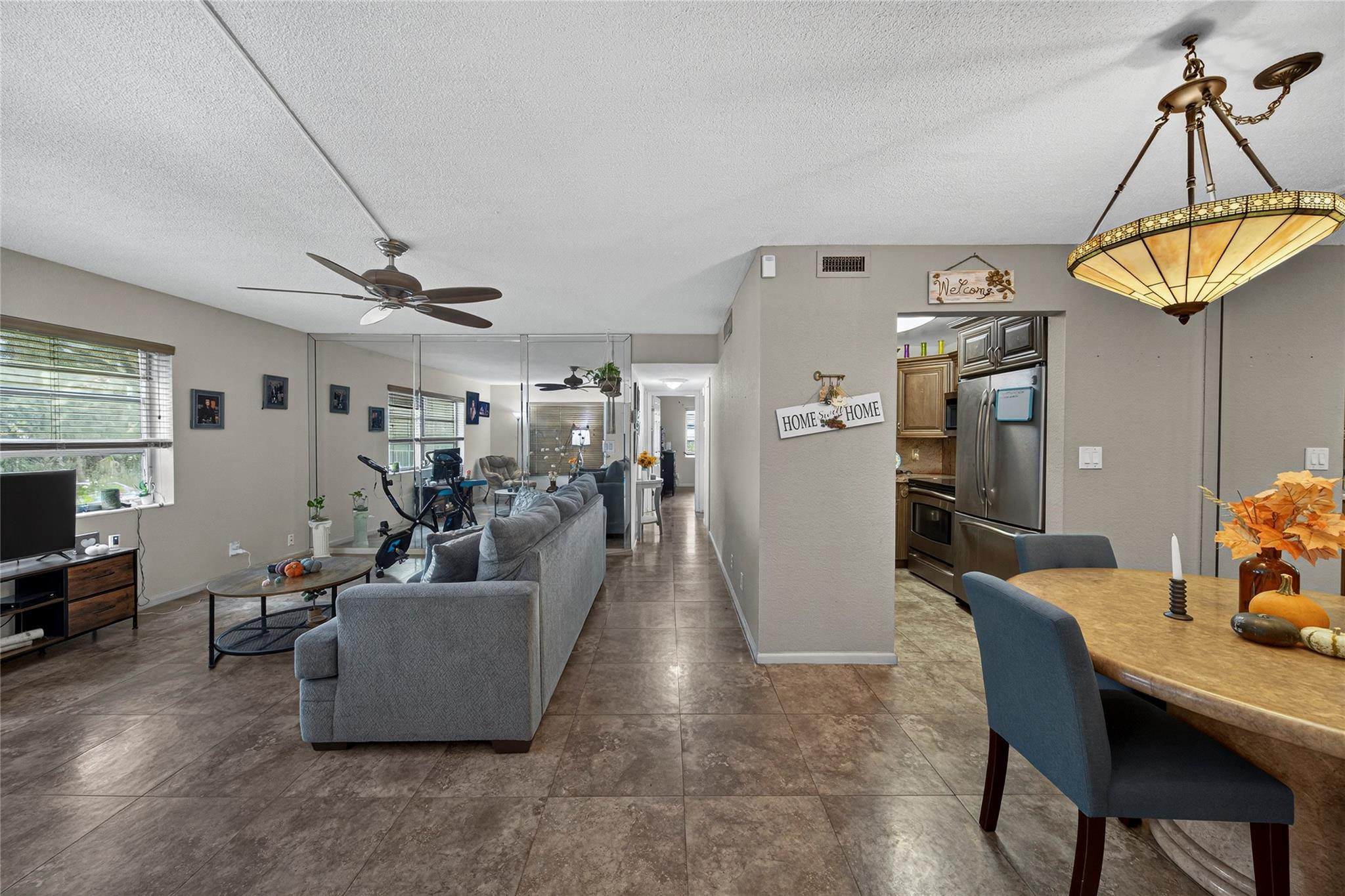 LAUDERDALE OAKS CONDO - Residential