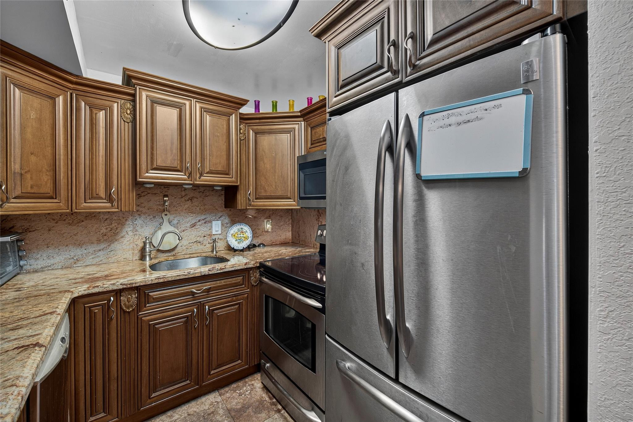 LAUDERDALE OAKS CONDO - Residential