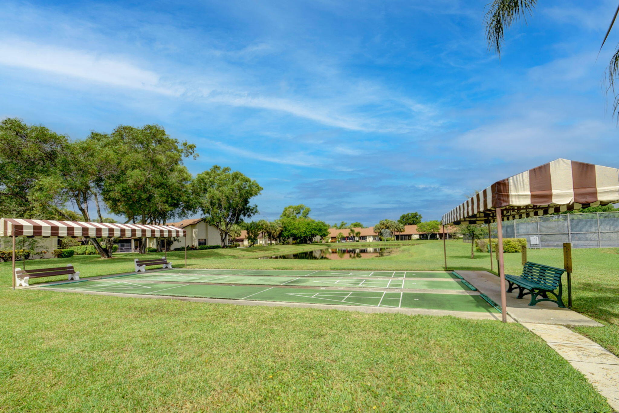 VILLAS OF WILLOW BEND - Residential