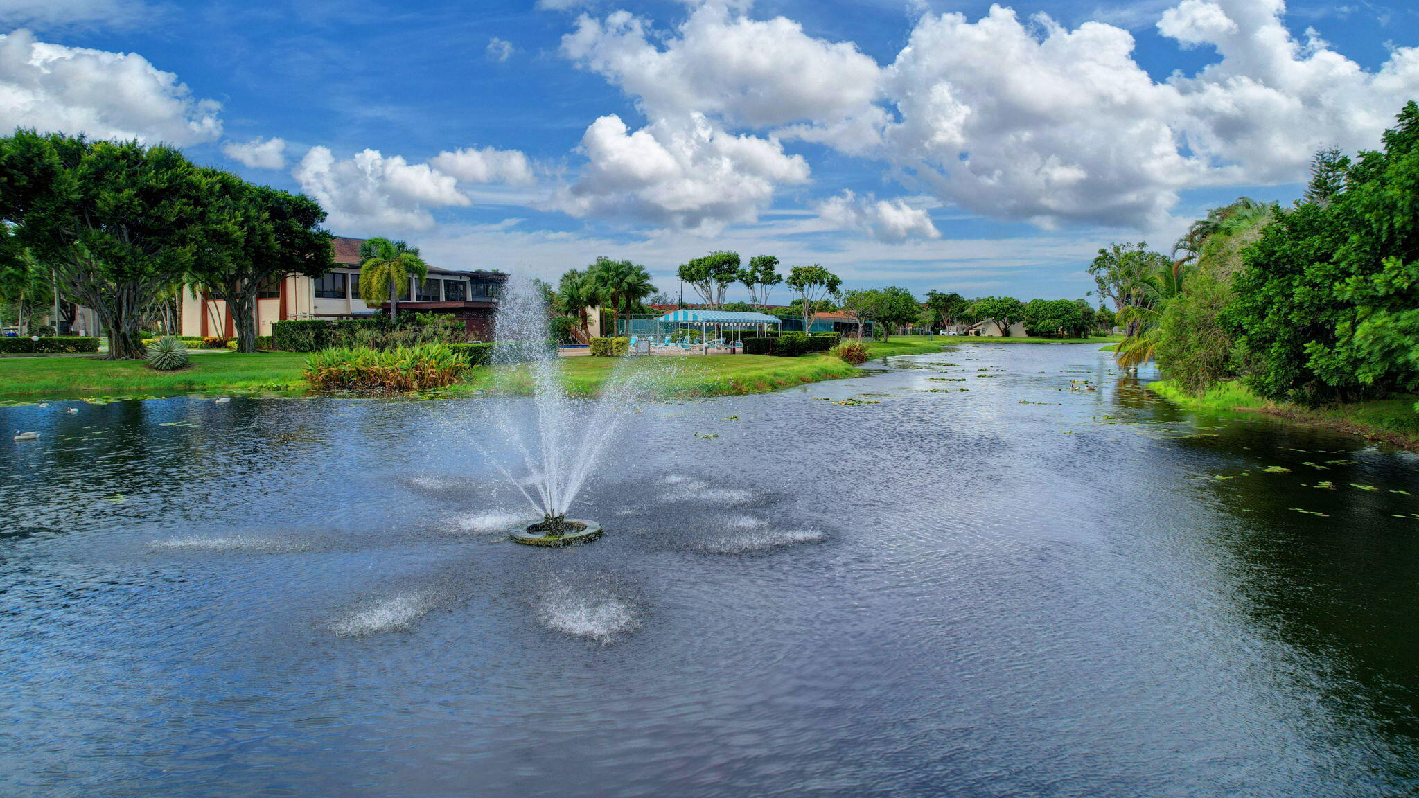 VILLAS OF WILLOW BEND - Residential