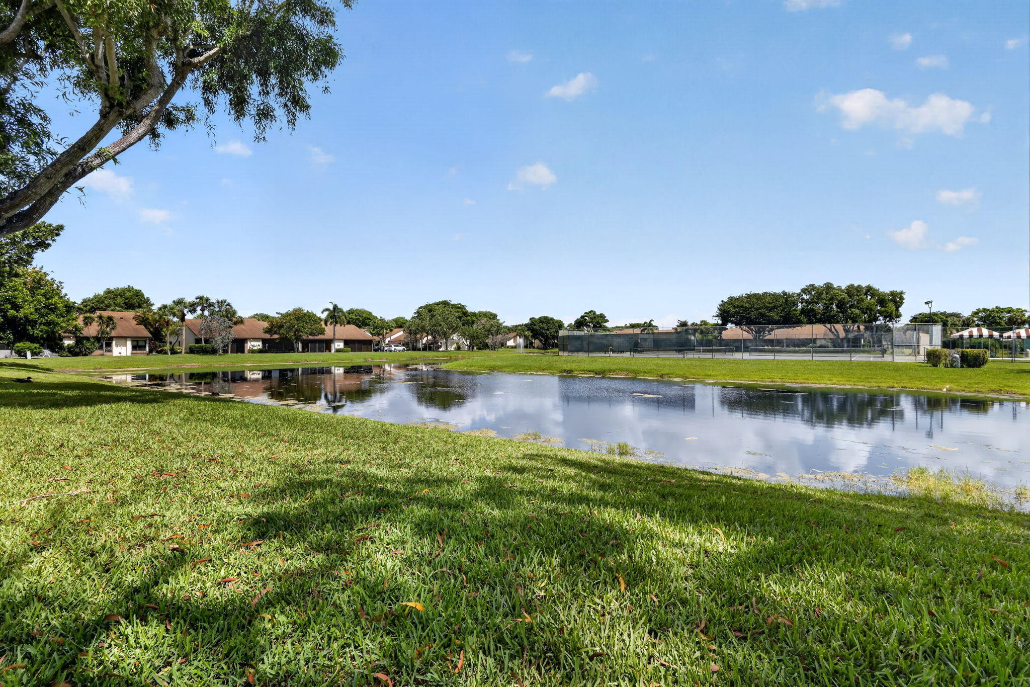VILLAS OF WILLOW BEND - Residential