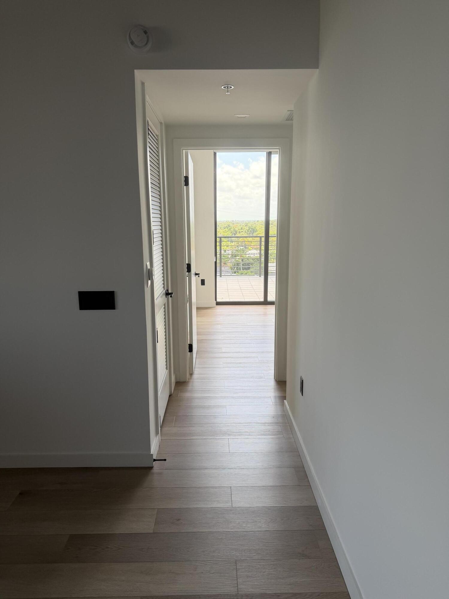 FT LAUDERDALE B-40 - Residential Lease