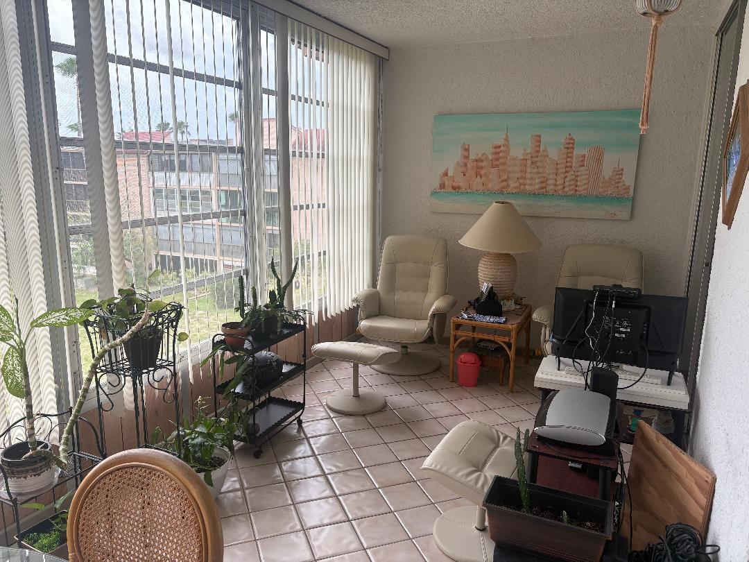 PALM LAKES CONDO - Residential