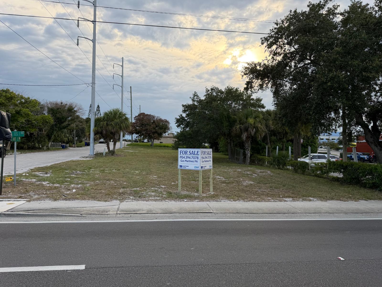ASSESSOR'S MAP OF N PART OF FORT PIERCE - Land