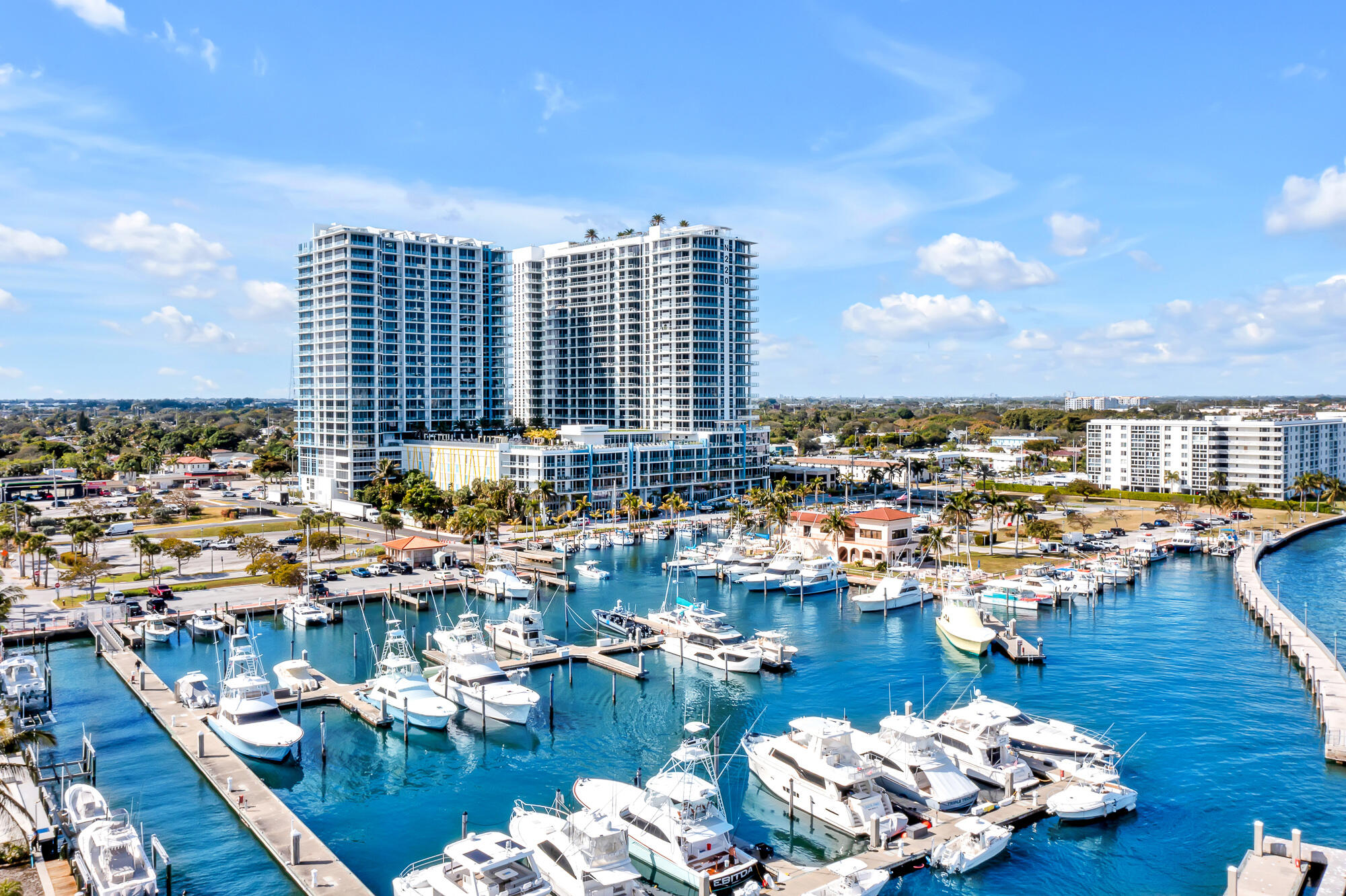 Nautilus 220 Condominium - Residential