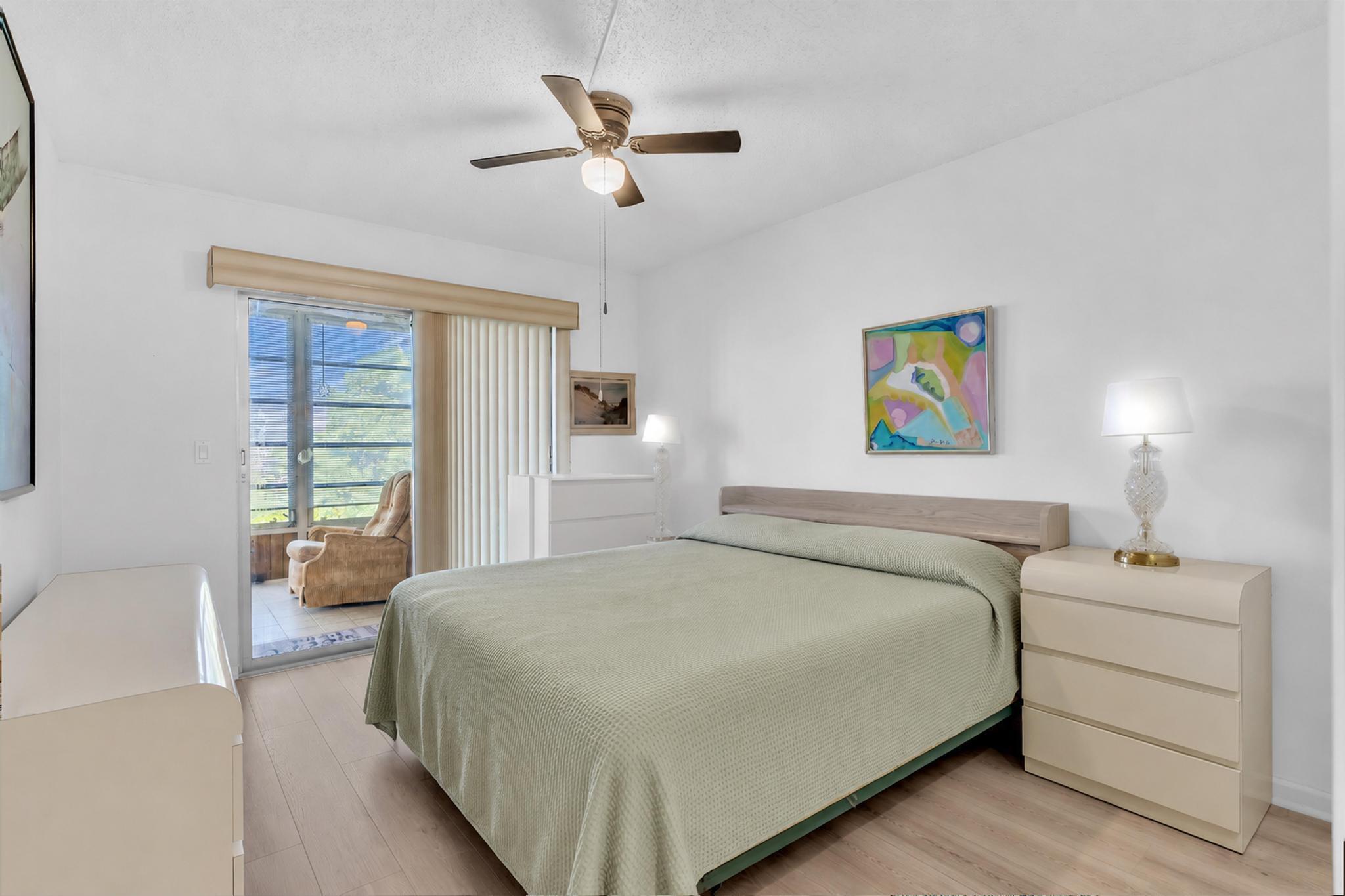 UPMINSTER J CONDO - Residential