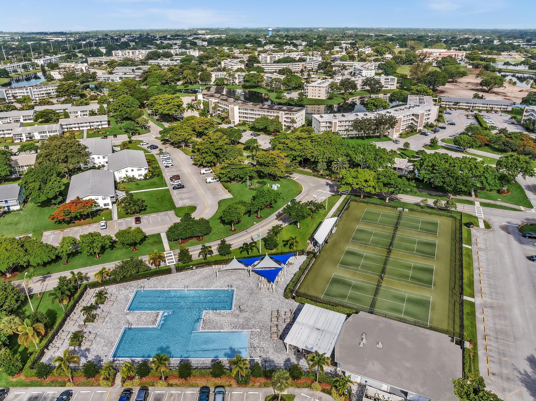 UPMINSTER J CONDO - Residential