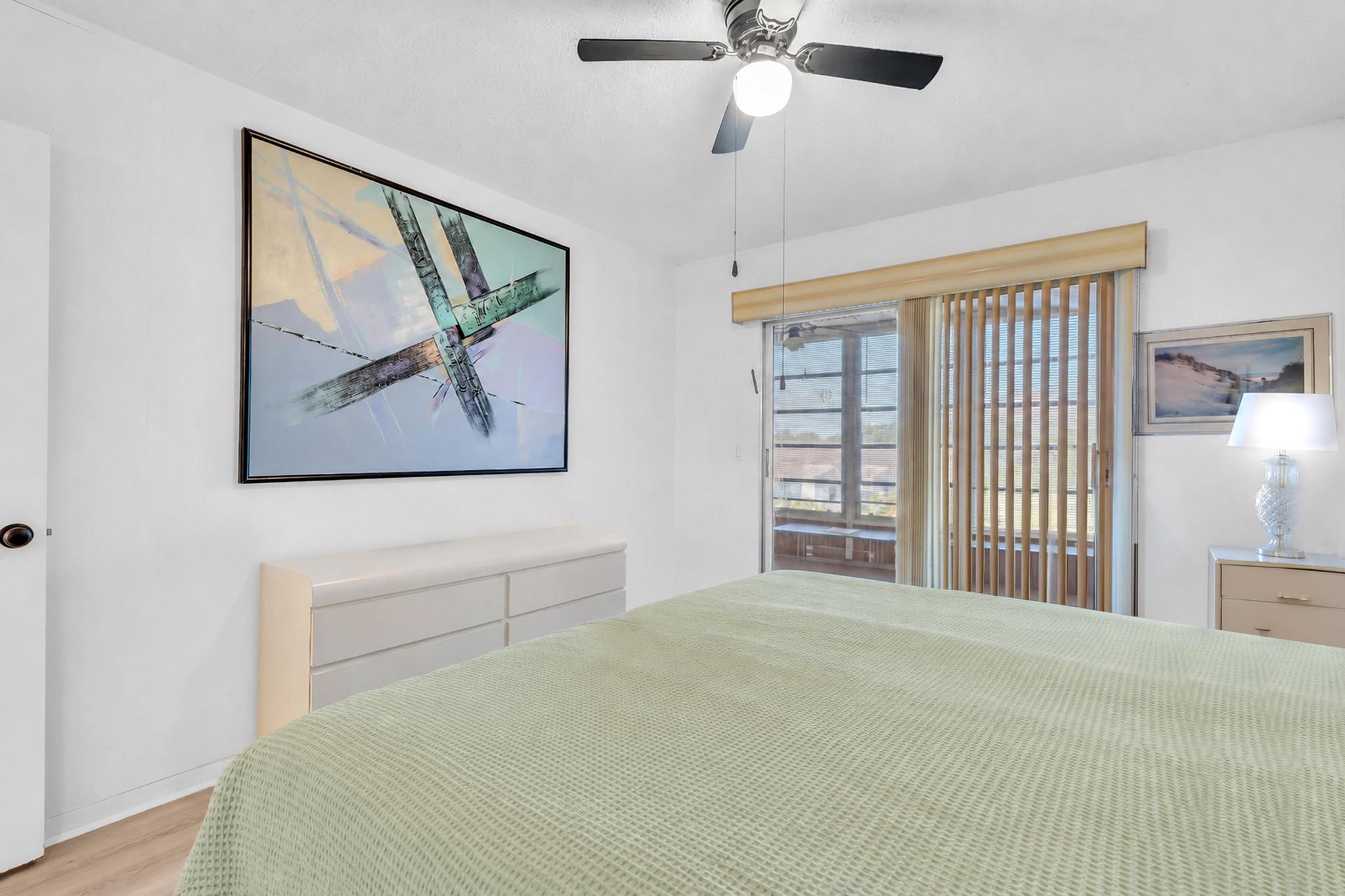 UPMINSTER J CONDO - Residential
