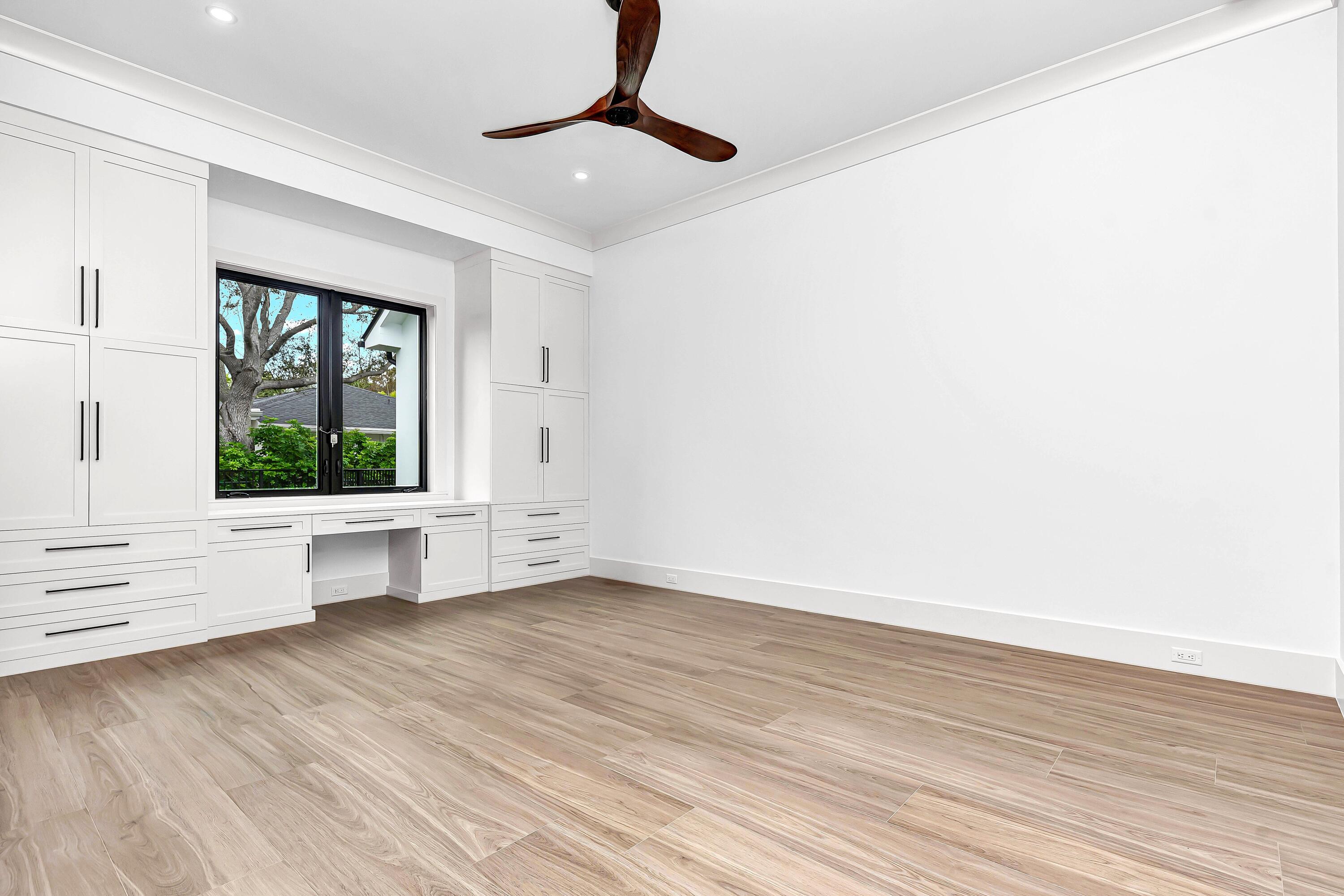 Palm Beach Country Estates - Residential