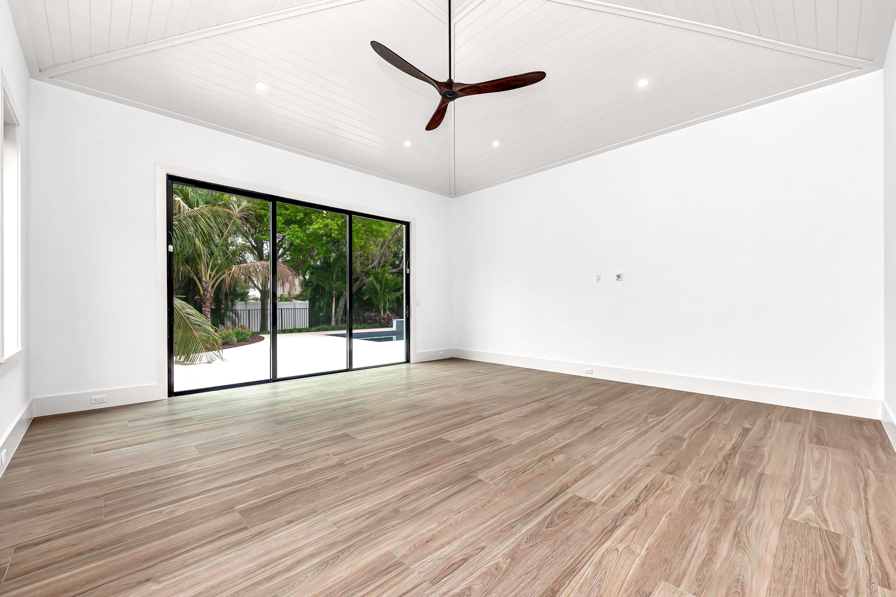 Palm Beach Country Estates - Residential