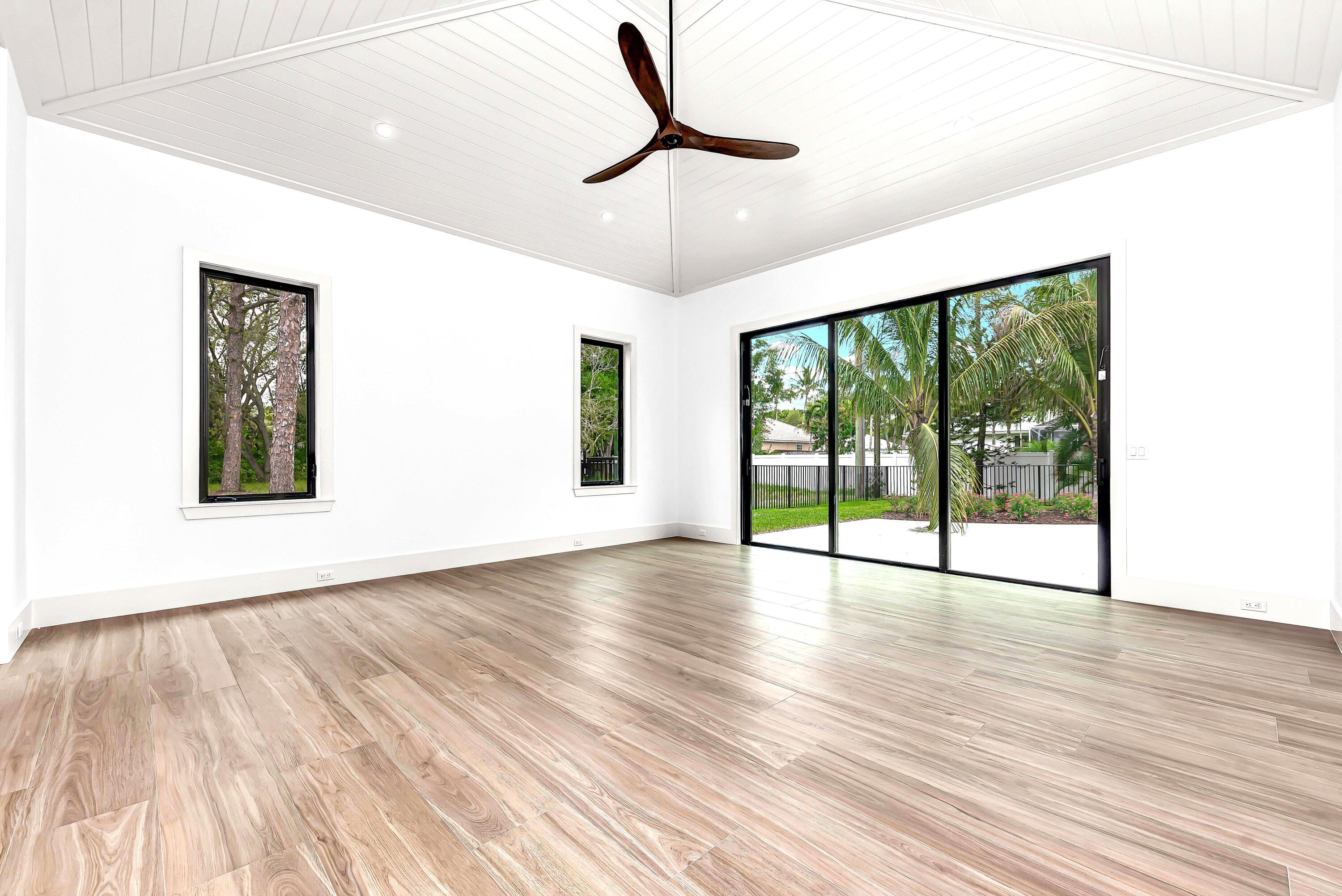 Palm Beach Country Estates - Residential