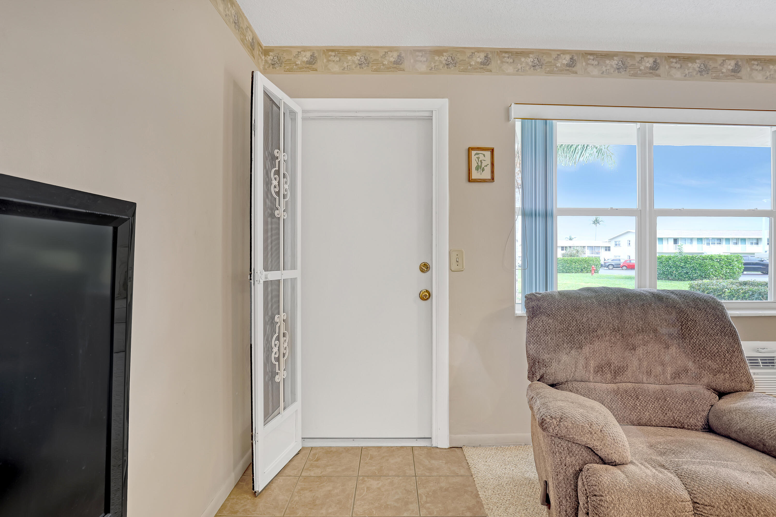 STERLING VILLAGE 680 CONDO - Residential