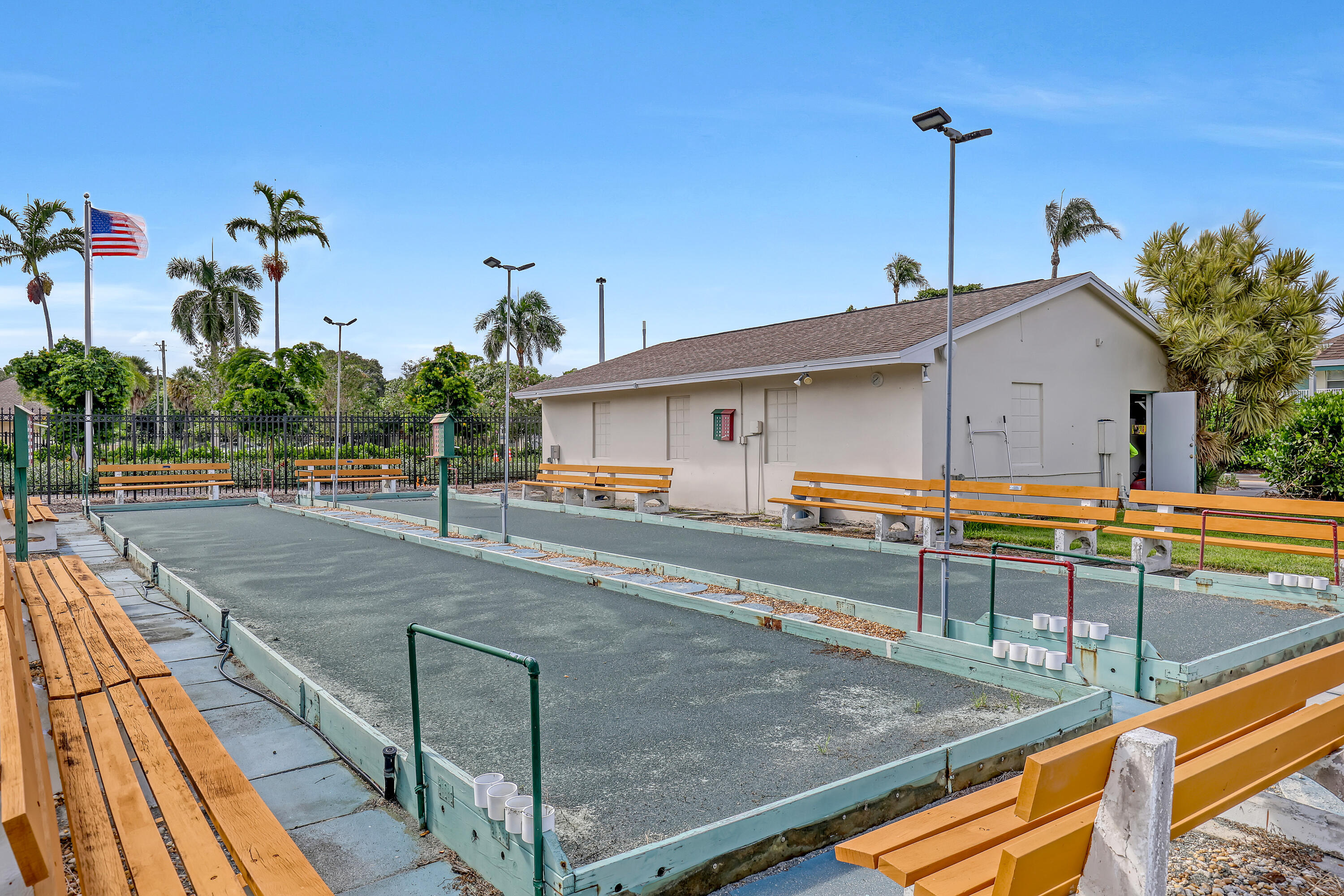 STERLING VILLAGE 680 CONDO - Residential