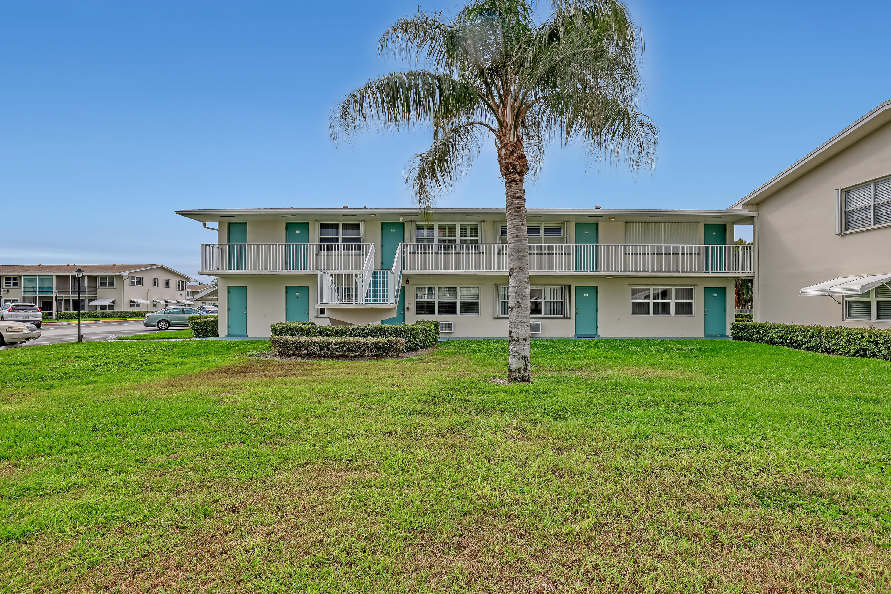 STERLING VILLAGE 680 CONDO - Residential