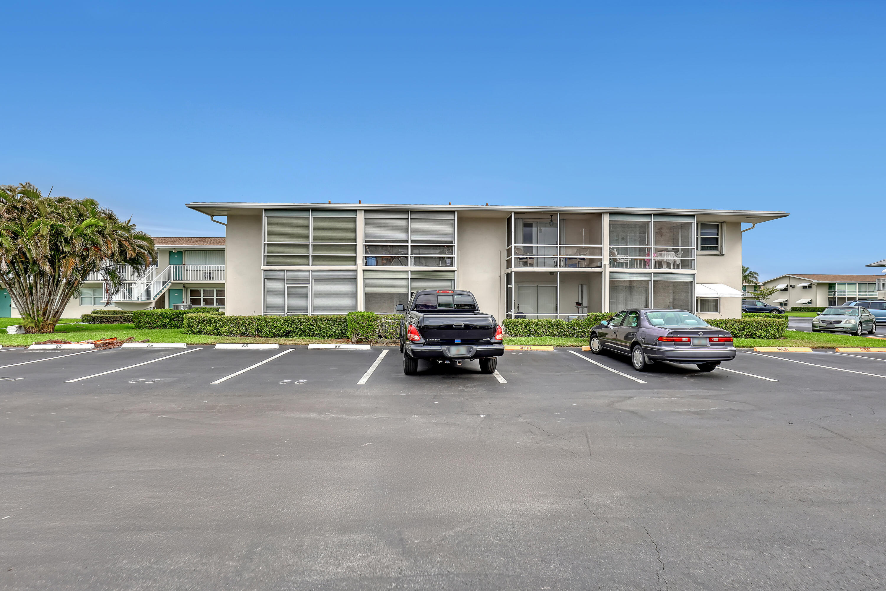 STERLING VILLAGE 680 CONDO - Residential