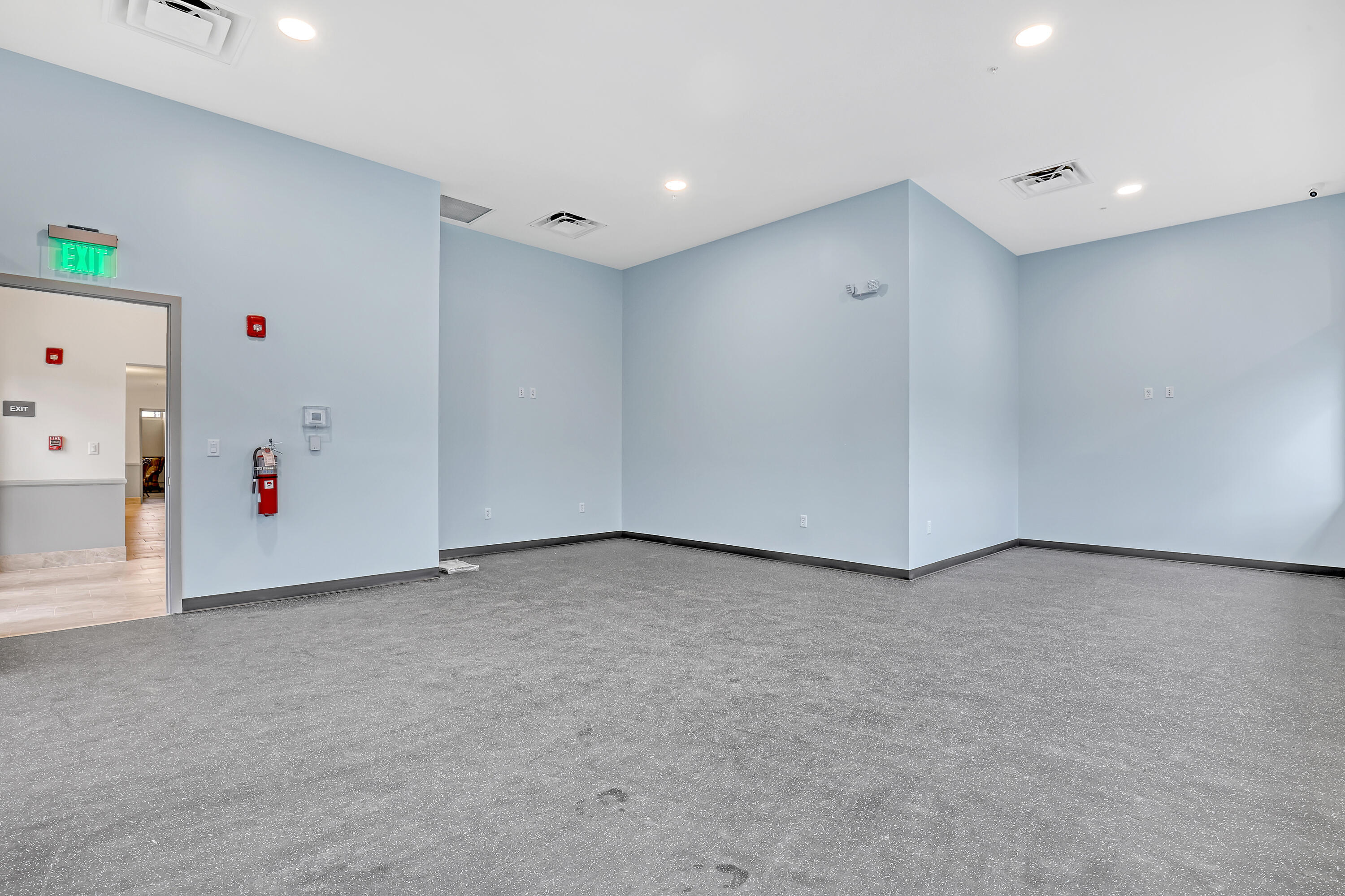 STERLING VILLAGE 680 CONDO - Residential