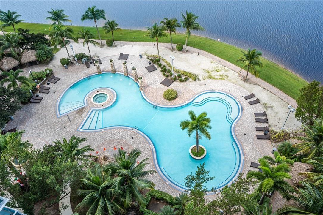 TAO CONDOMINIUM - Residential