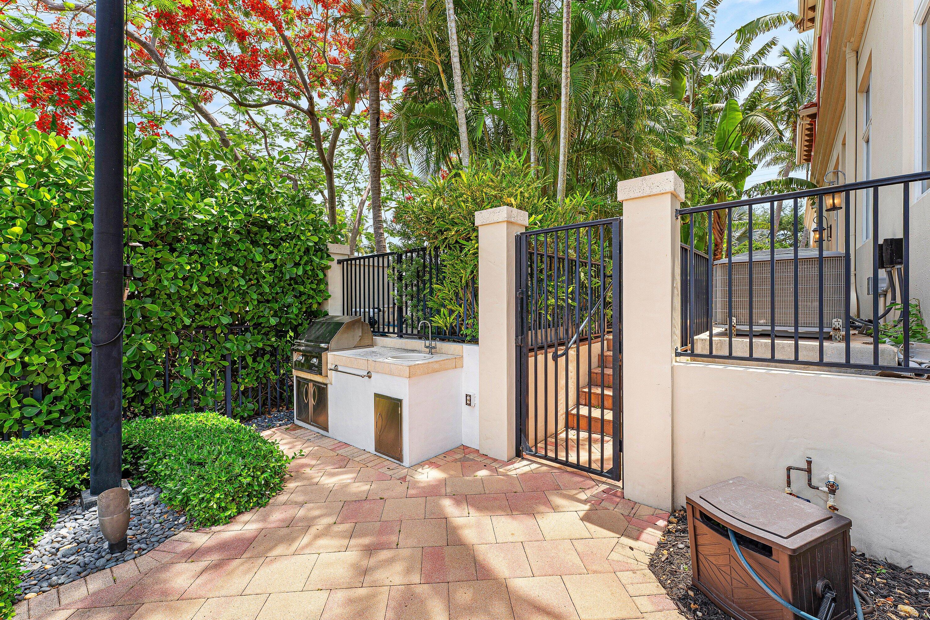 Deerfield Beach Intracoastal Townhomes - Residential