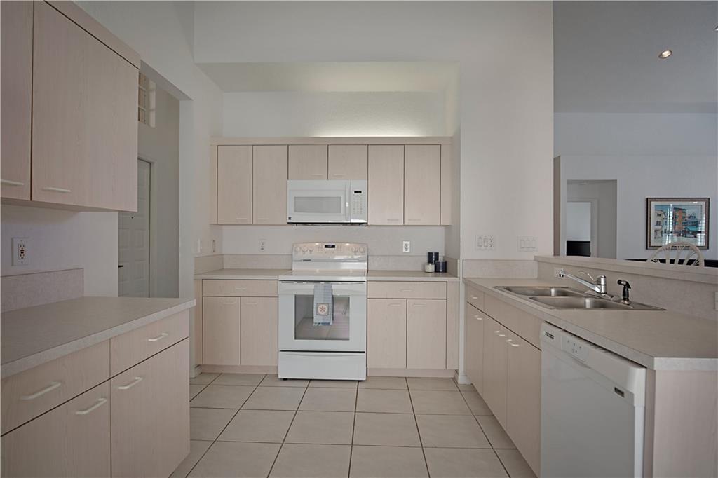 MAYFAIR AT PARKLAND - Residential
