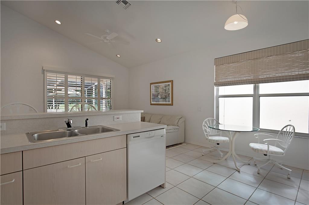 MAYFAIR AT PARKLAND - Residential