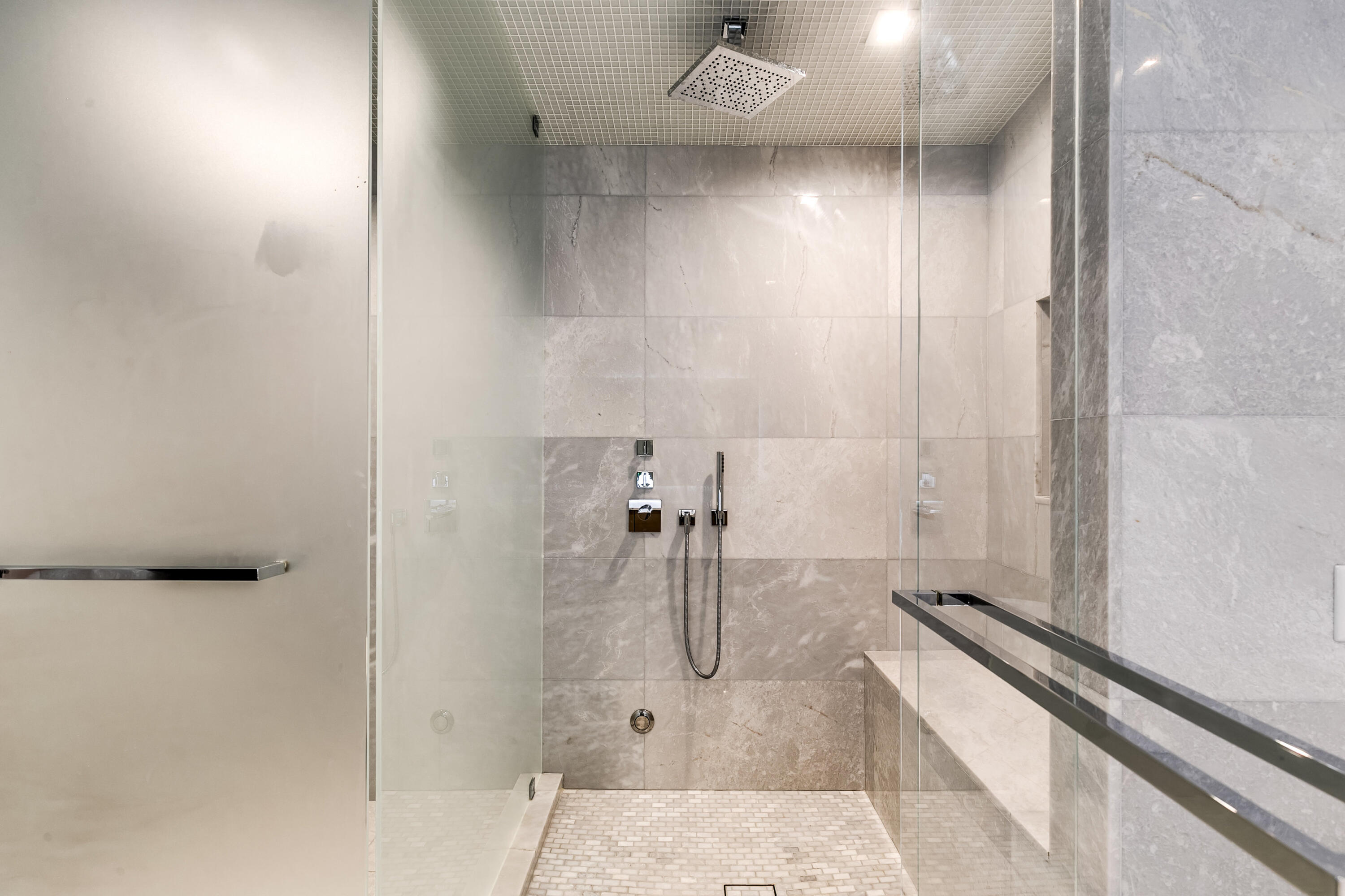 Turnberry Ocean Club - Residential