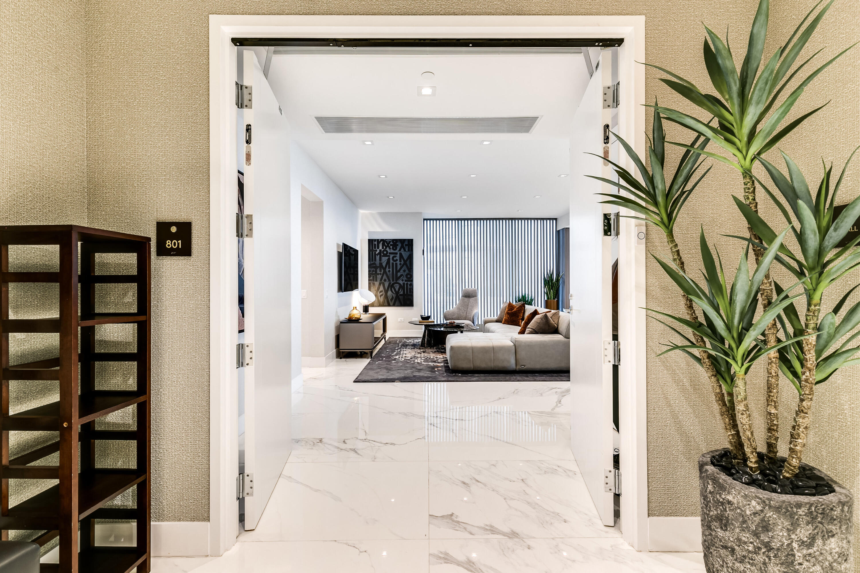 Turnberry Ocean Club - Residential