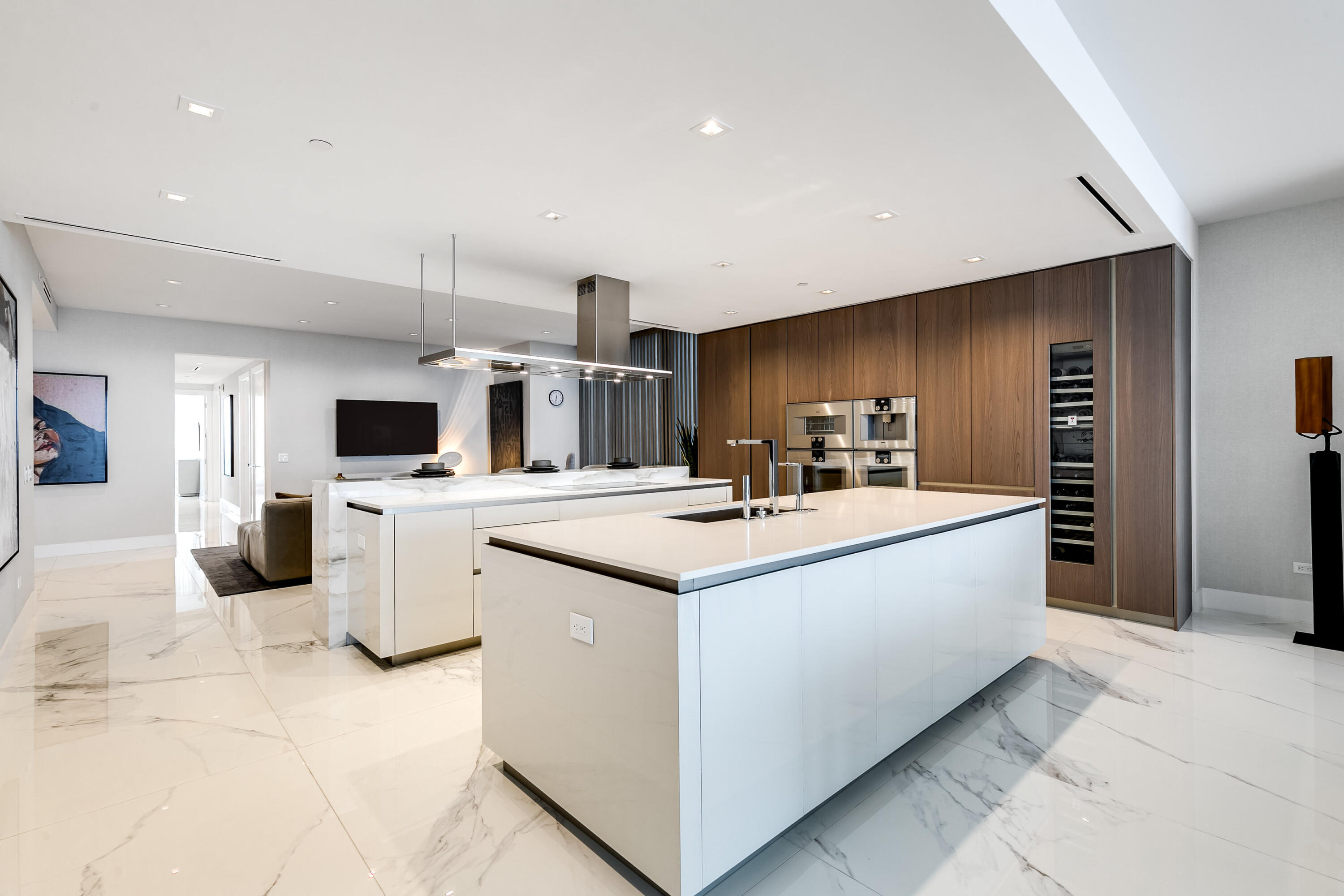 Turnberry Ocean Club - Residential