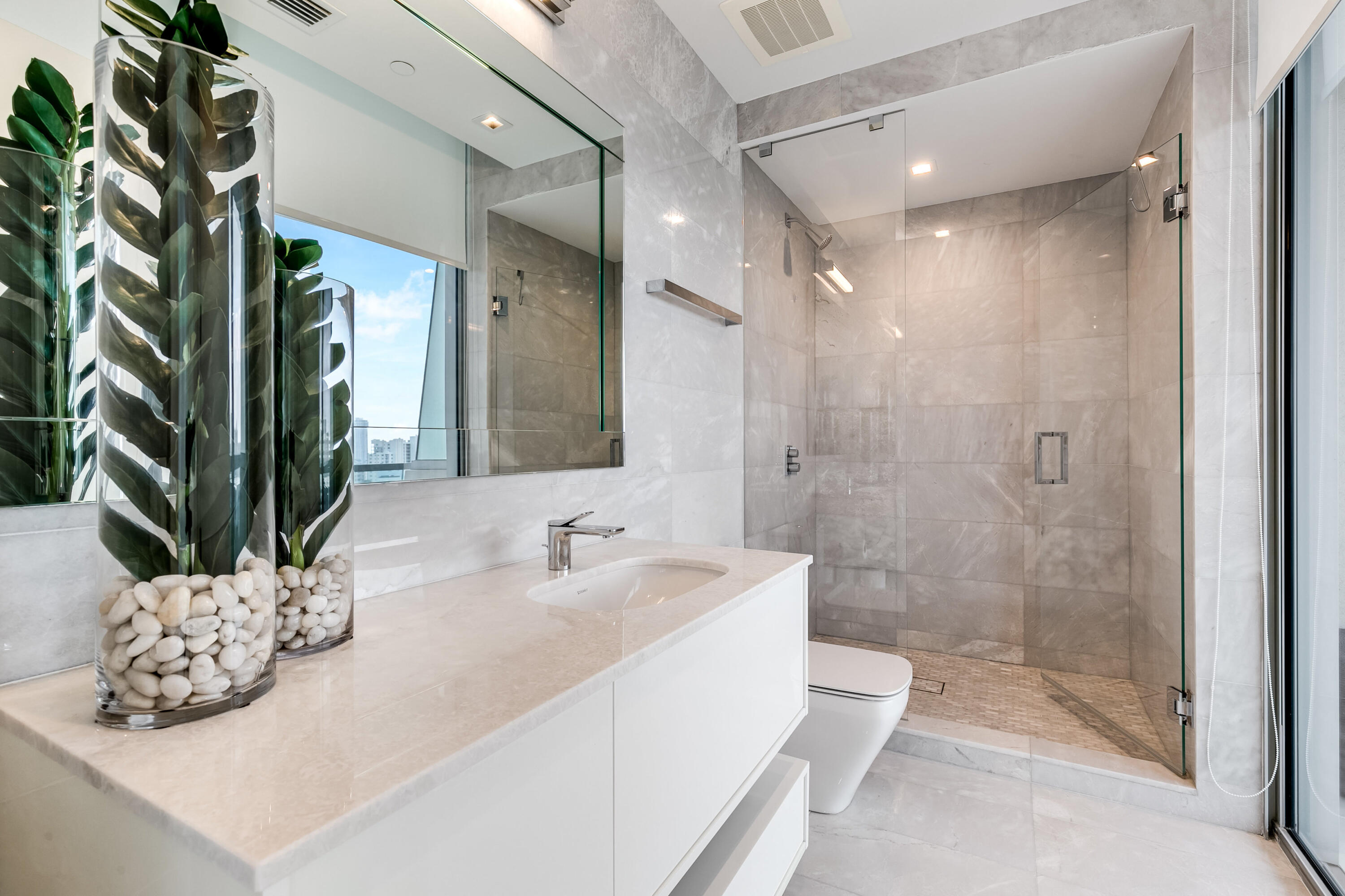 Turnberry Ocean Club - Residential