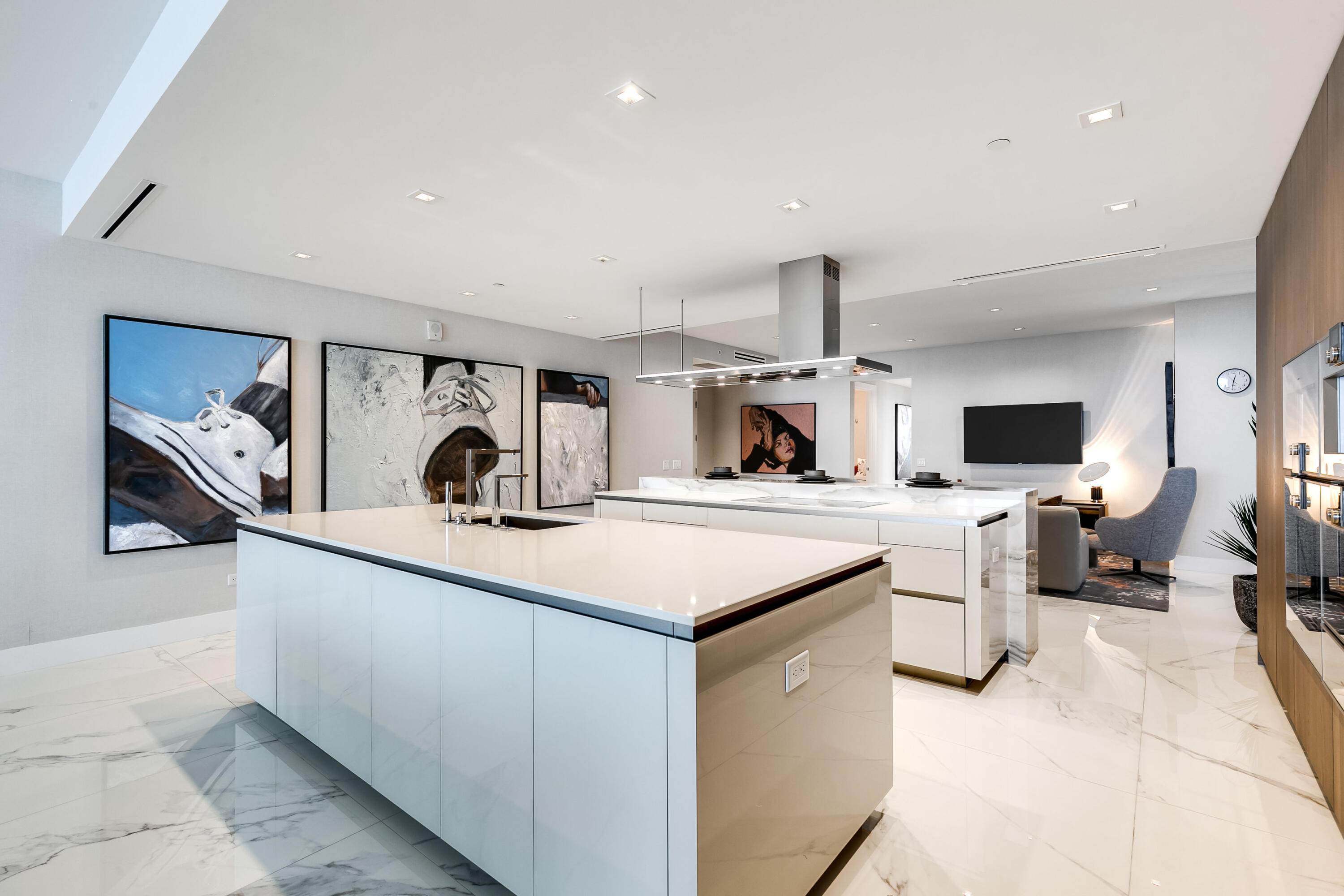 Turnberry Ocean Club - Residential