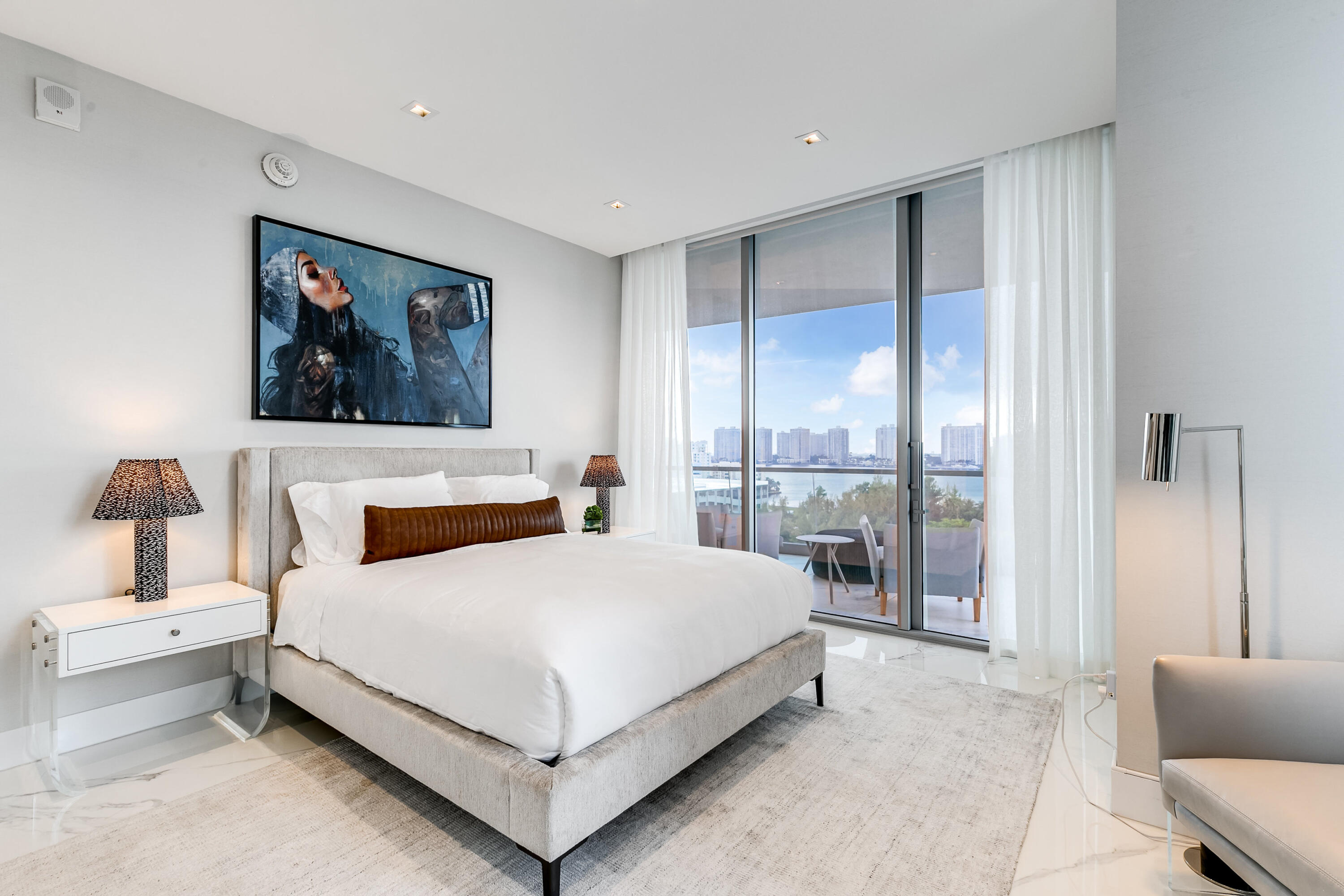 Turnberry Ocean Club - Residential
