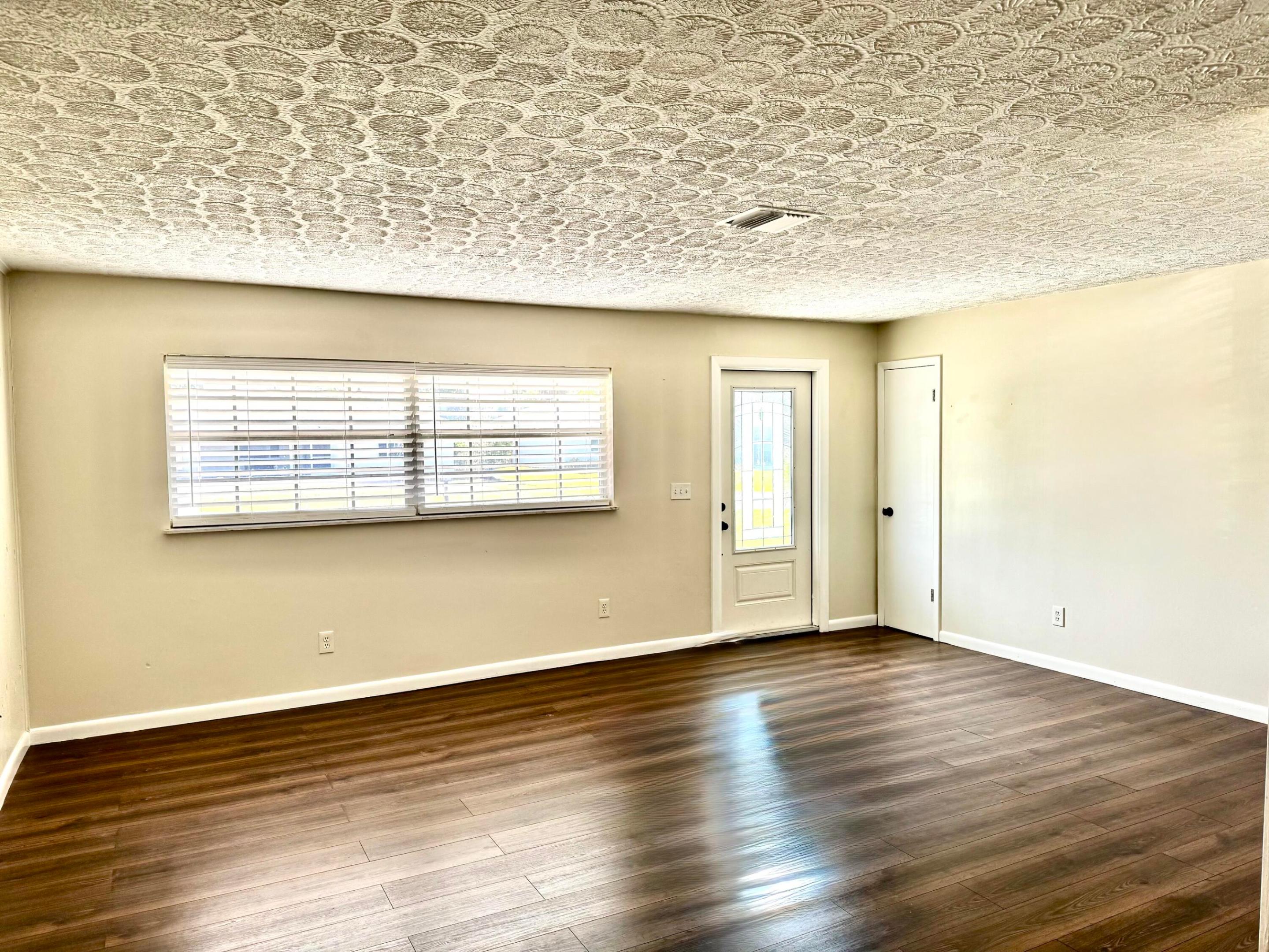 INDIAN RIVER ESTATES UNIT 7 - Residential