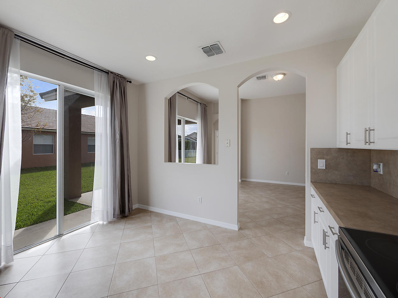 Heritage Oaks at Tradition - Residential Lease
