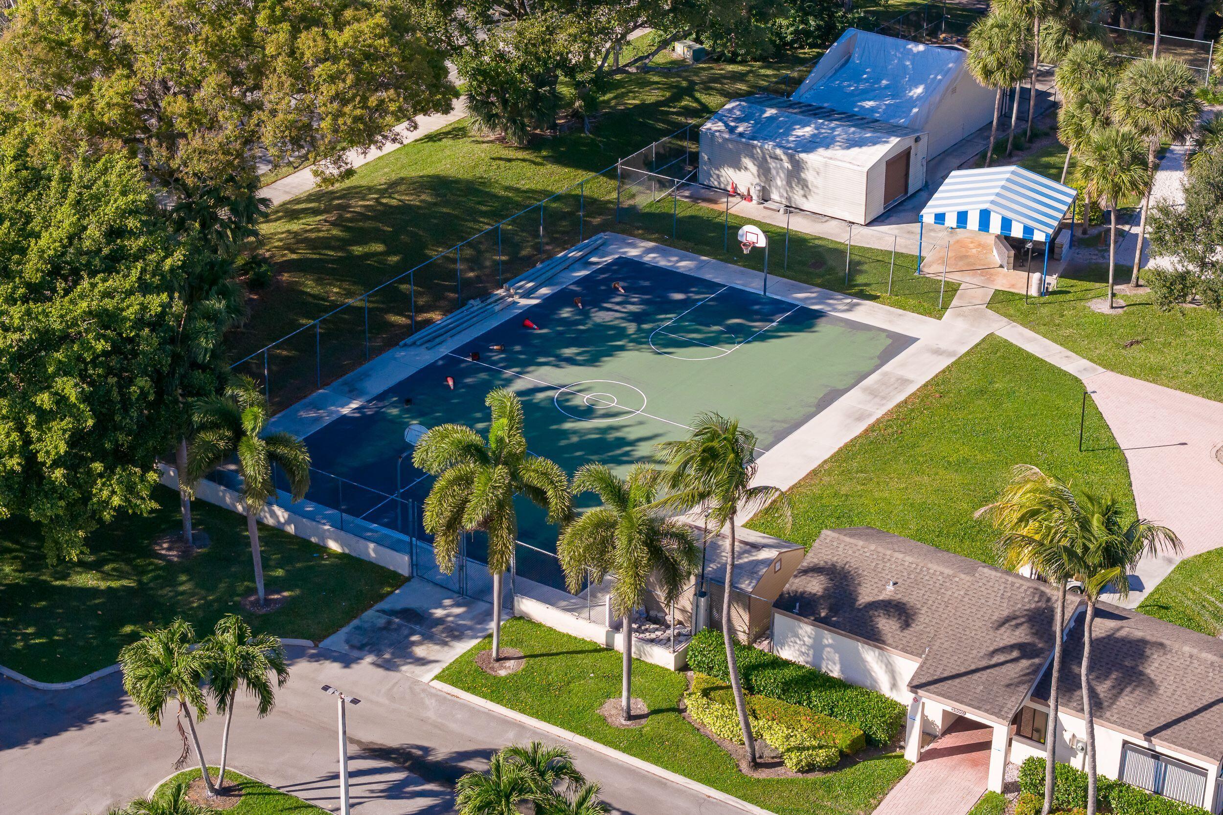 BAYWOOD VILLAGE II-D CONDO - Residential