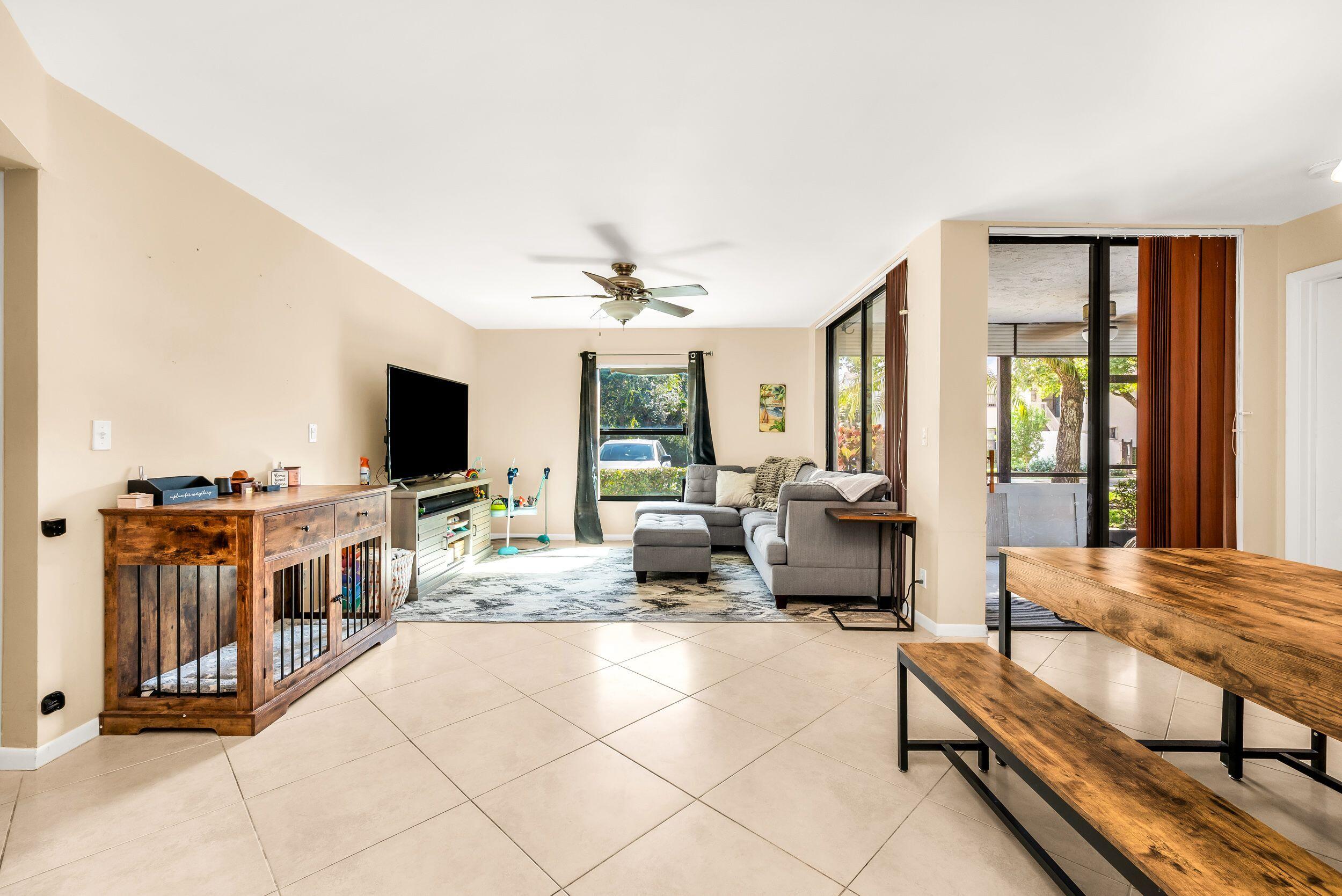 BAYWOOD VILLAGE II-D CONDO - Residential