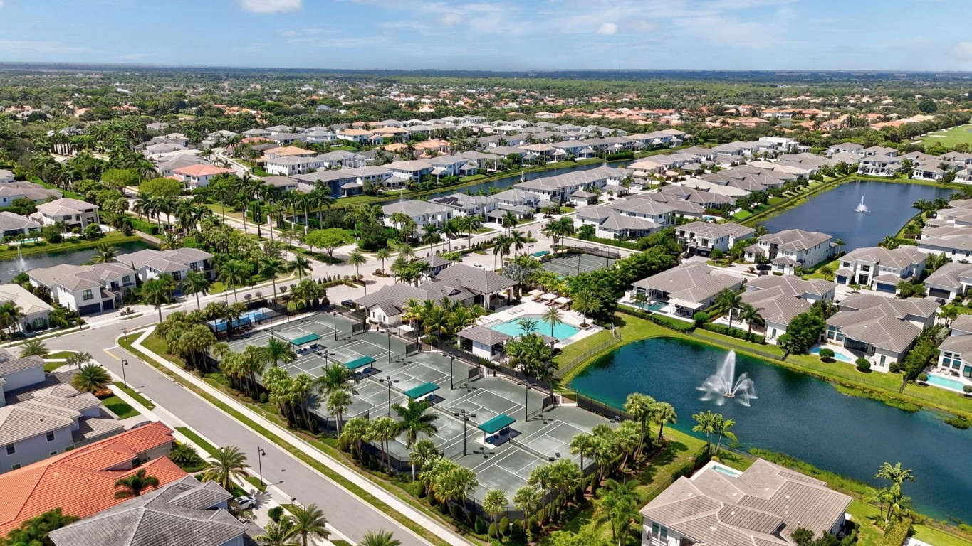 Royal Palm Polo - Residential