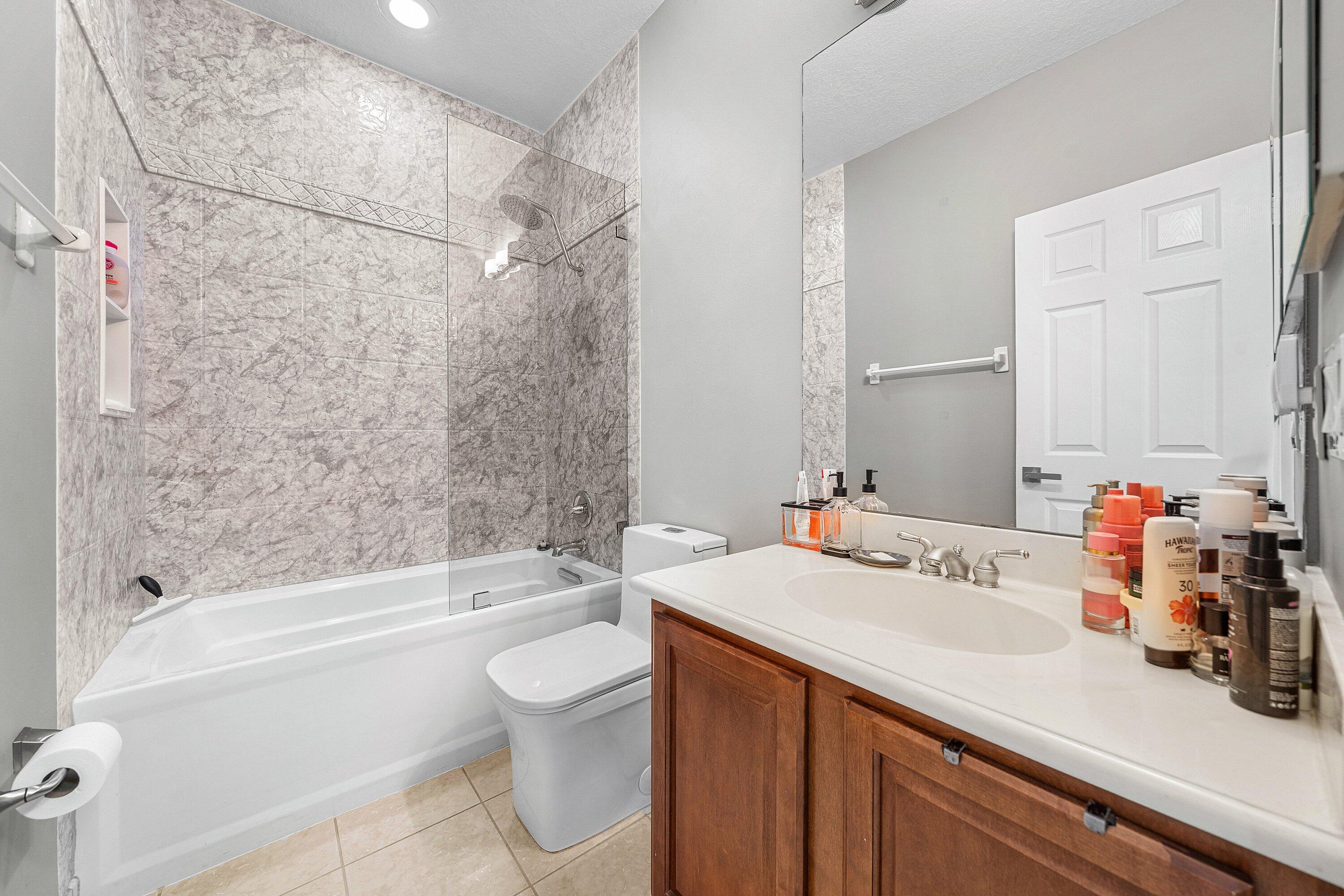 DELRAY SEBASTIAN - Residential