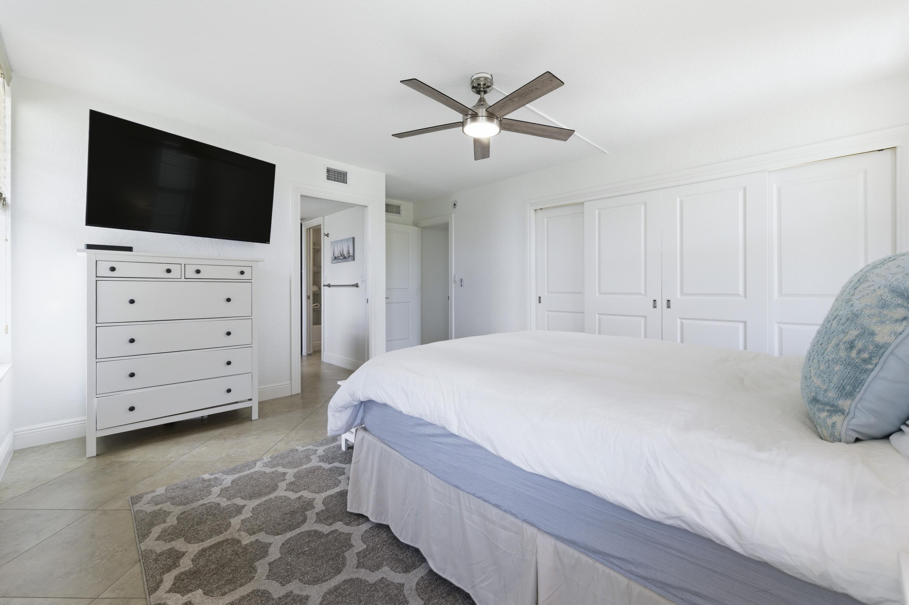 NO 2 PALM AIRE AT CORAL KEY - Residential