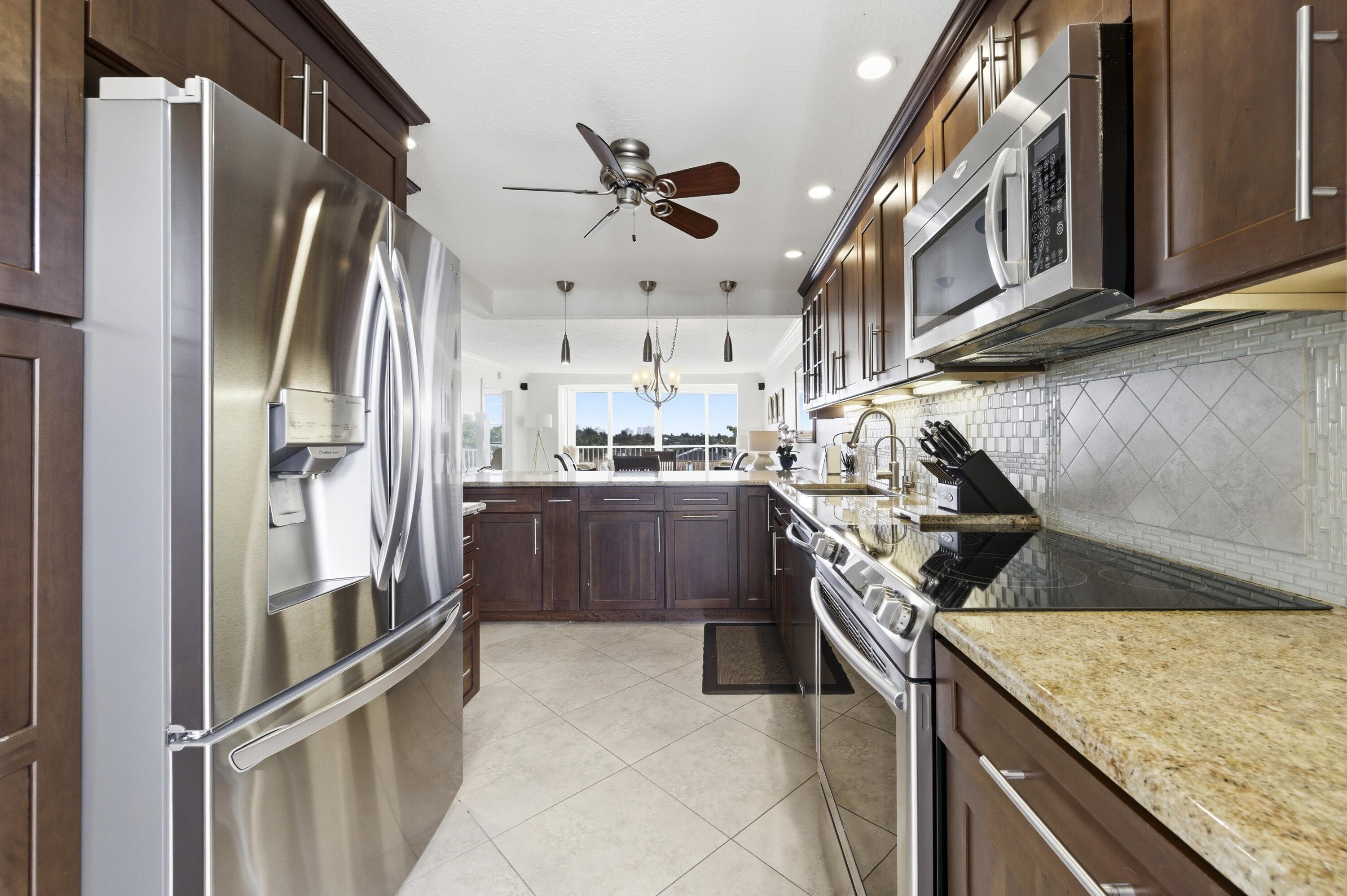 NO 2 PALM AIRE AT CORAL KEY - Residential