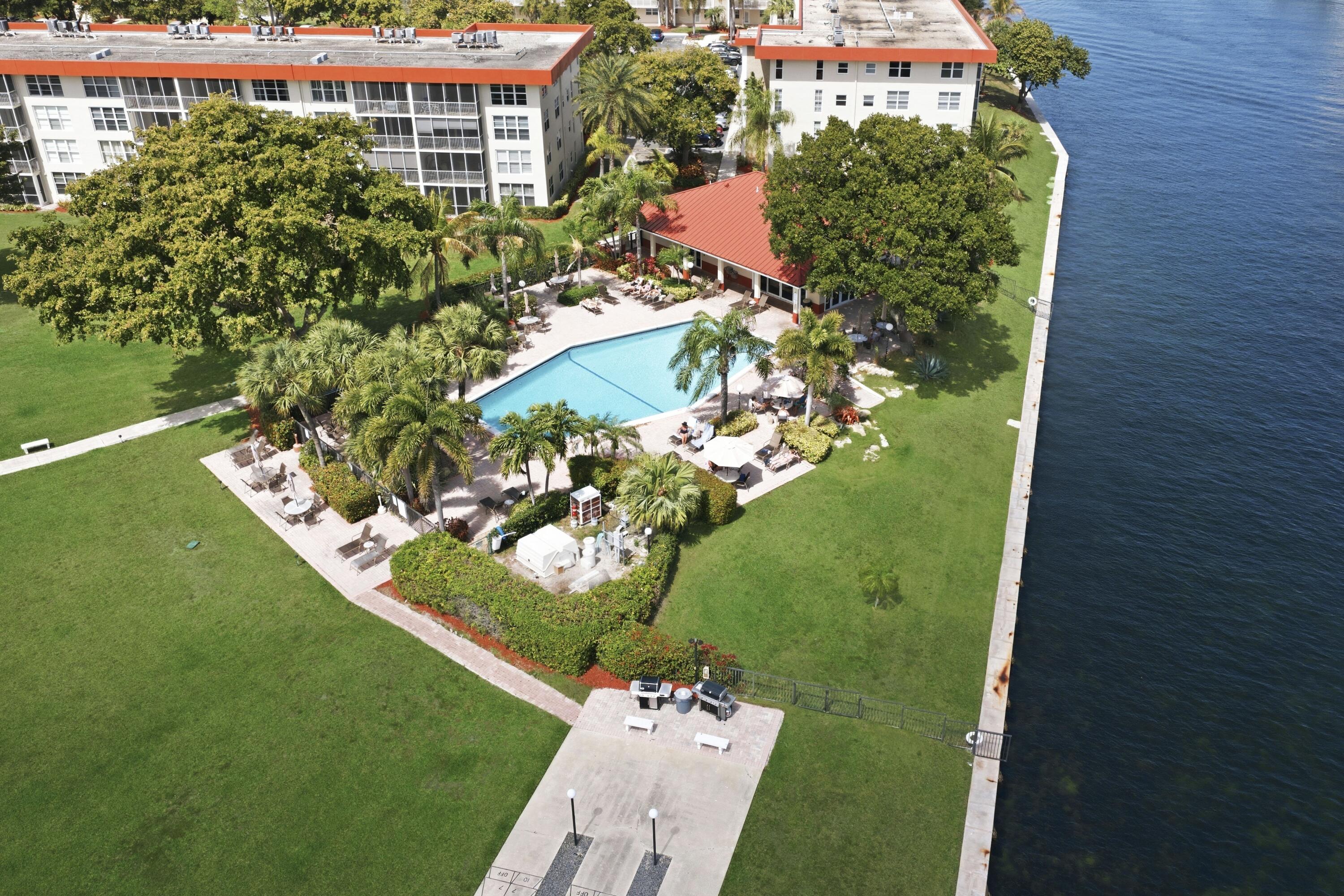 NO 2 PALM AIRE AT CORAL KEY - Residential