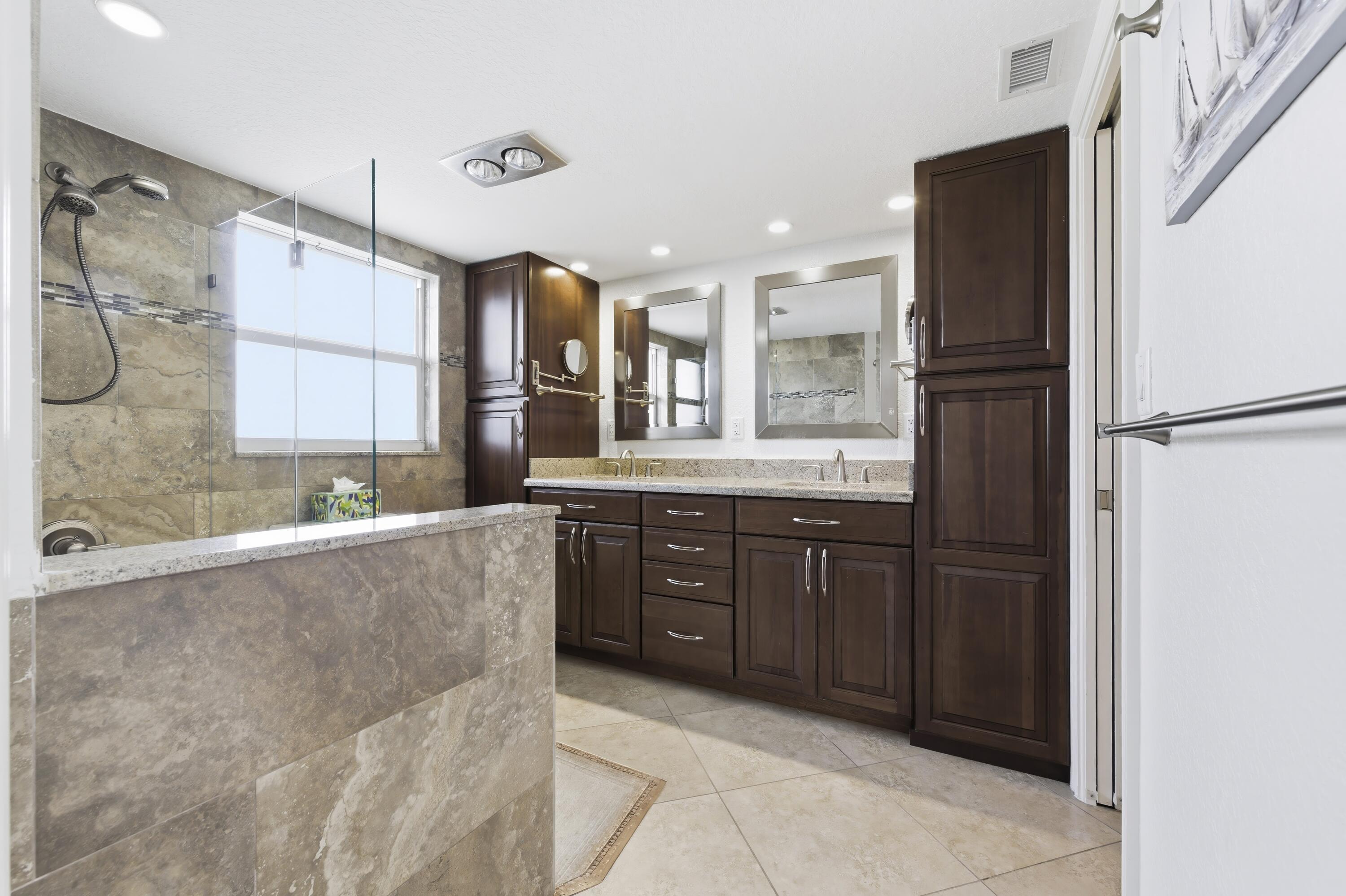 NO 2 PALM AIRE AT CORAL KEY - Residential