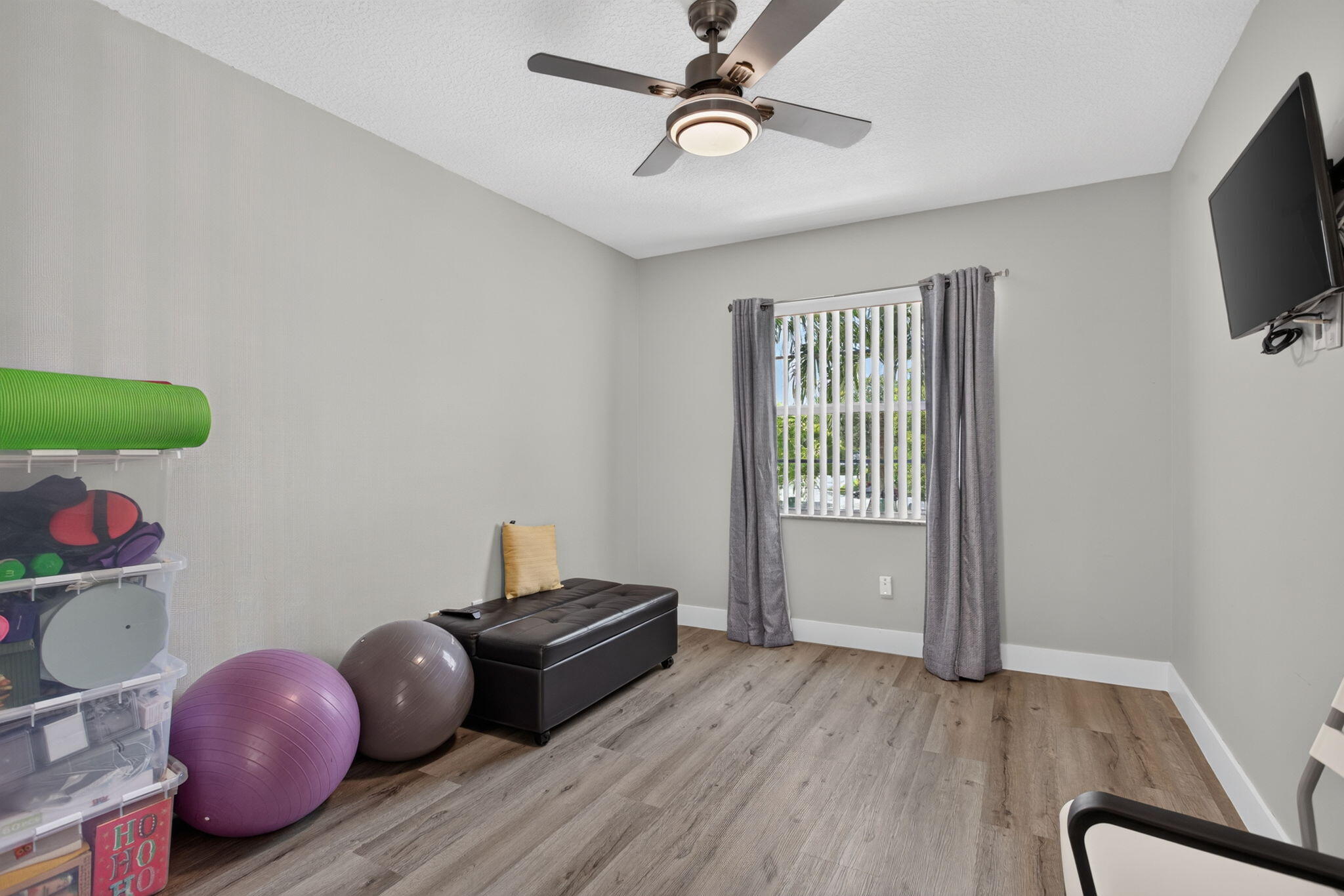 OAKWOOD - Residential
