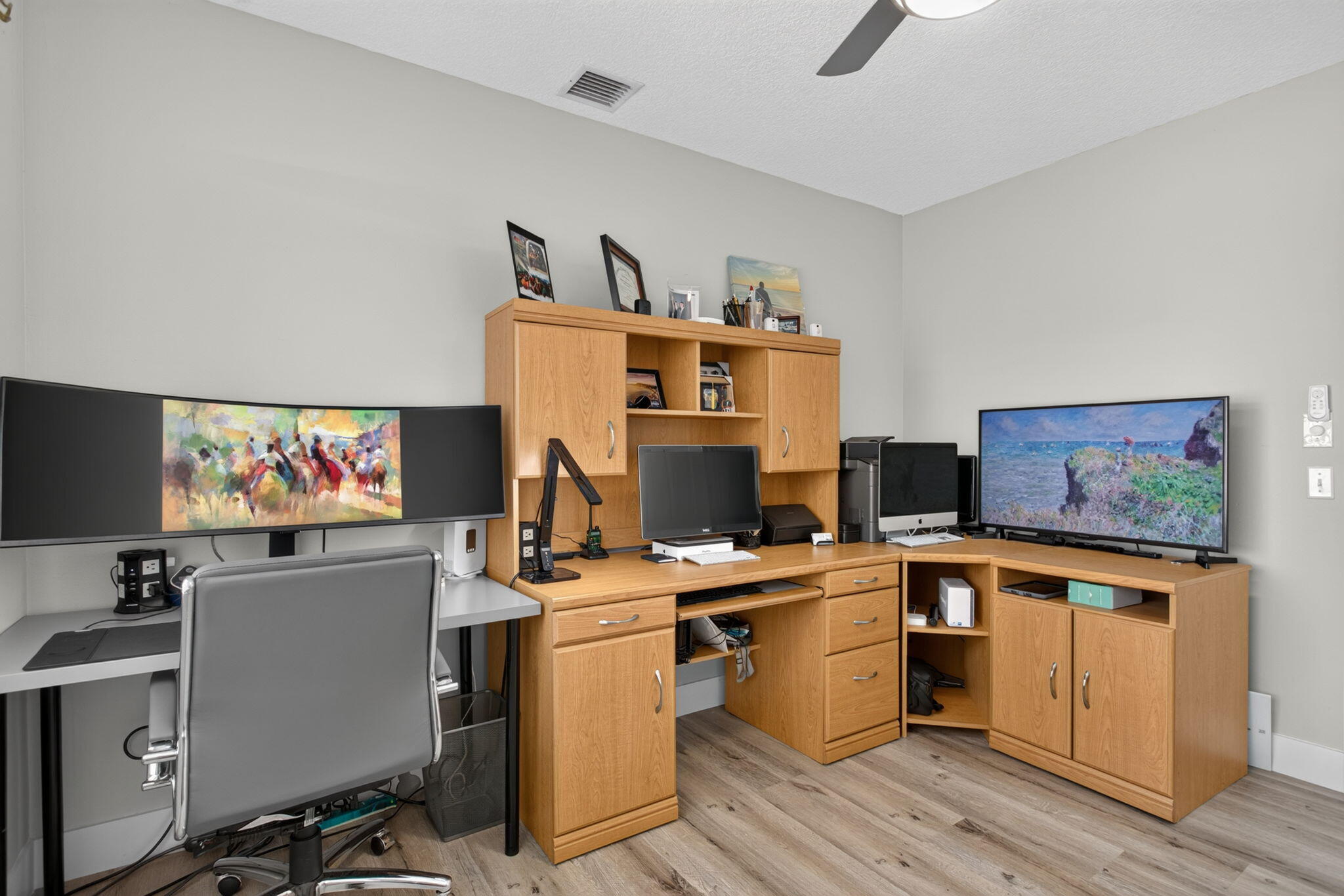 OAKWOOD - Residential