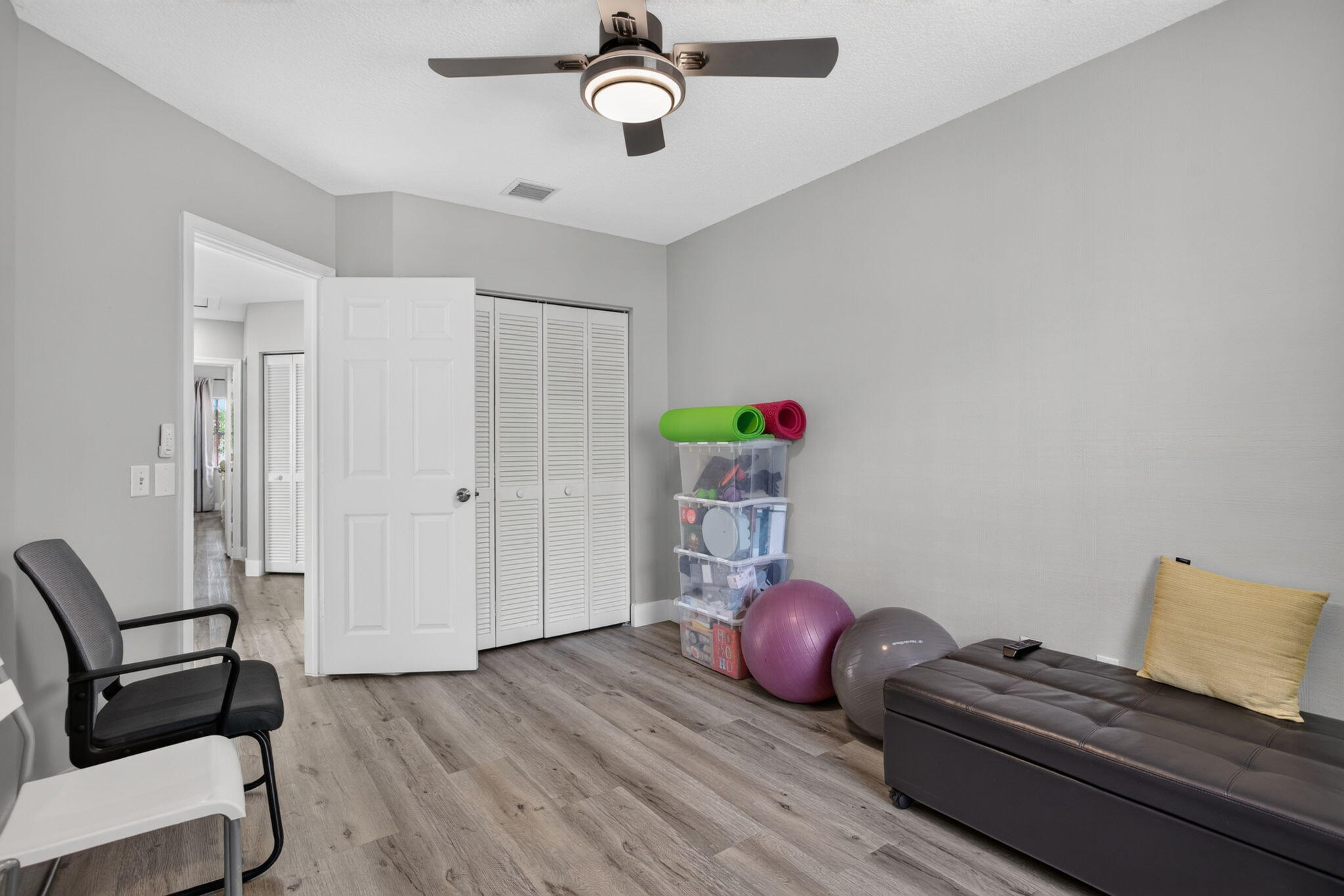 OAKWOOD - Residential